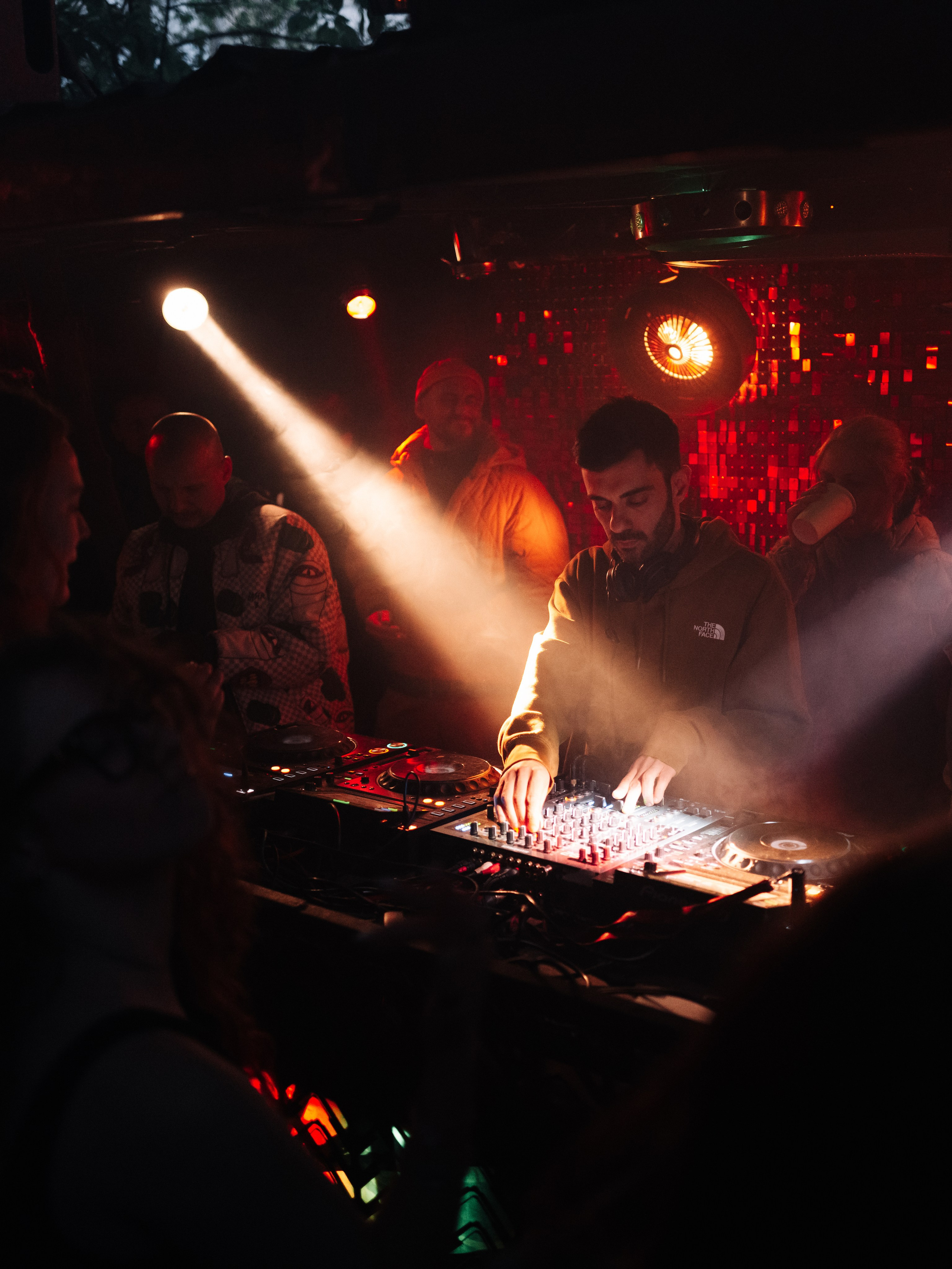 SICK YEARS, ARMA ╳ SILA SVETA. @tomrus: Рустам Шагиморданов — фотограф