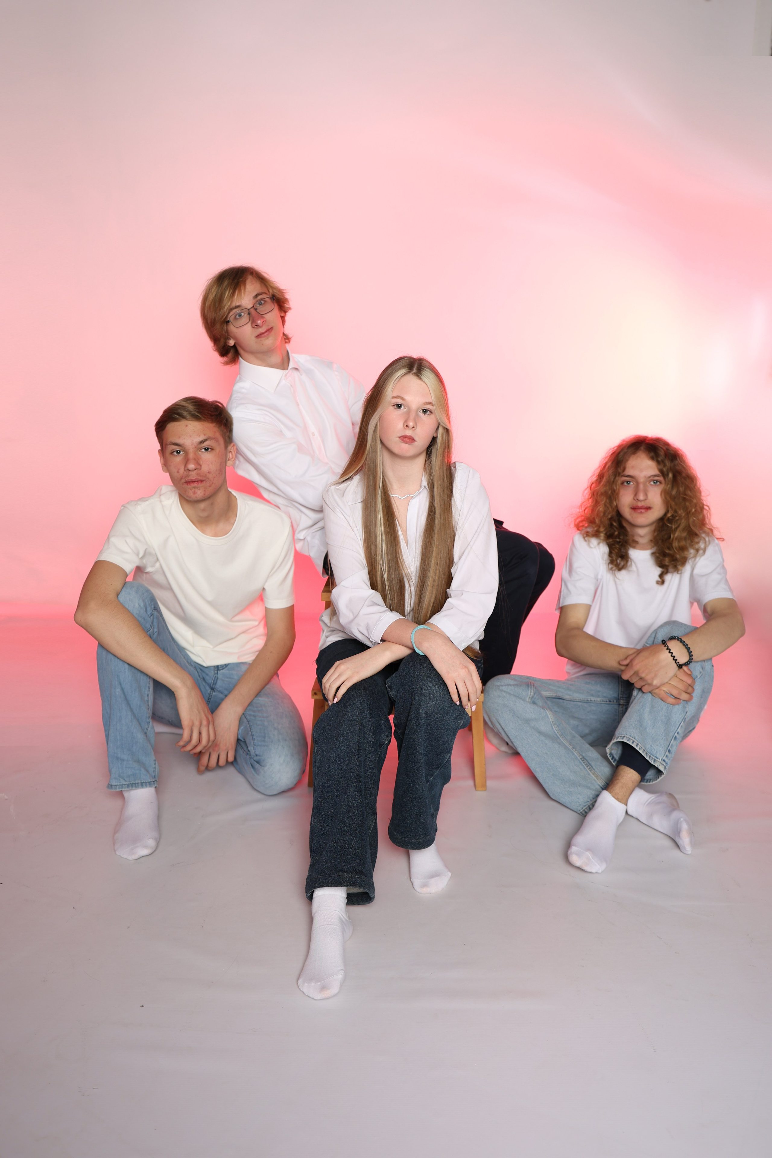 Школьная фотосессия в студии. Фотограф фотосалон SO! photo&video город Находка Приморский край