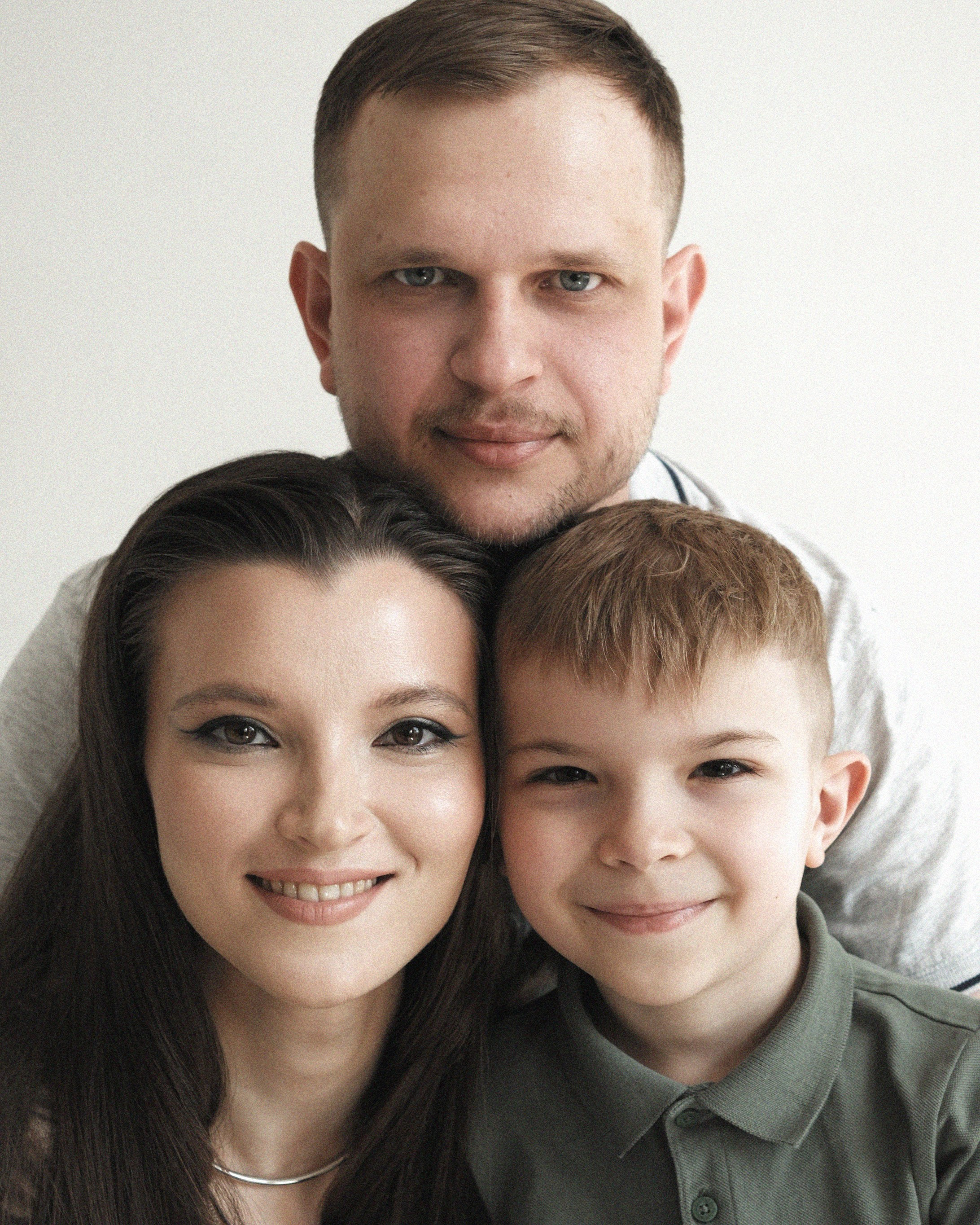 Виктория, Артём и Миша. Фотограф, визажист, фотостудия. Новосибирск