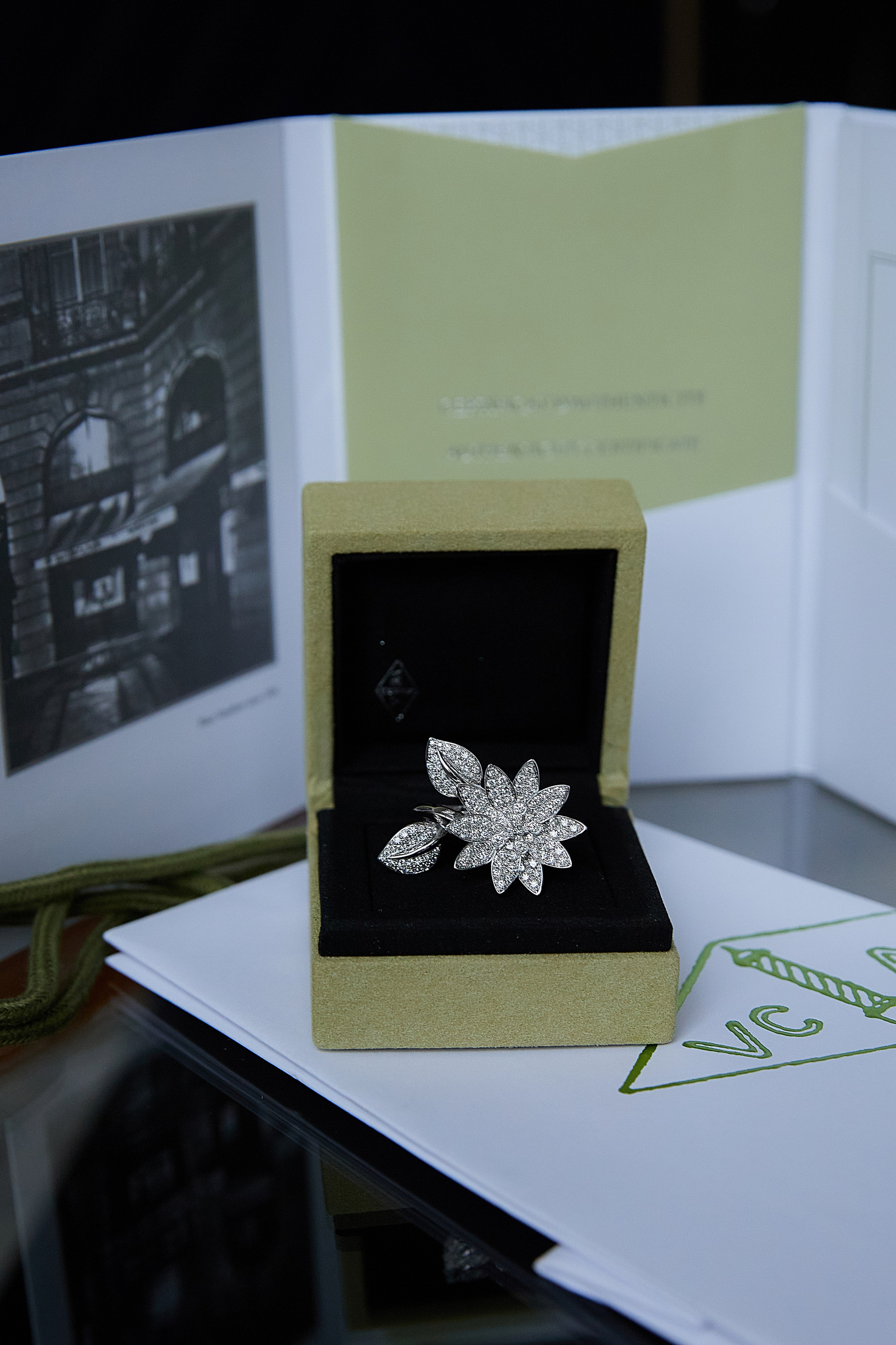 Ювелирные украшения. Фотограф