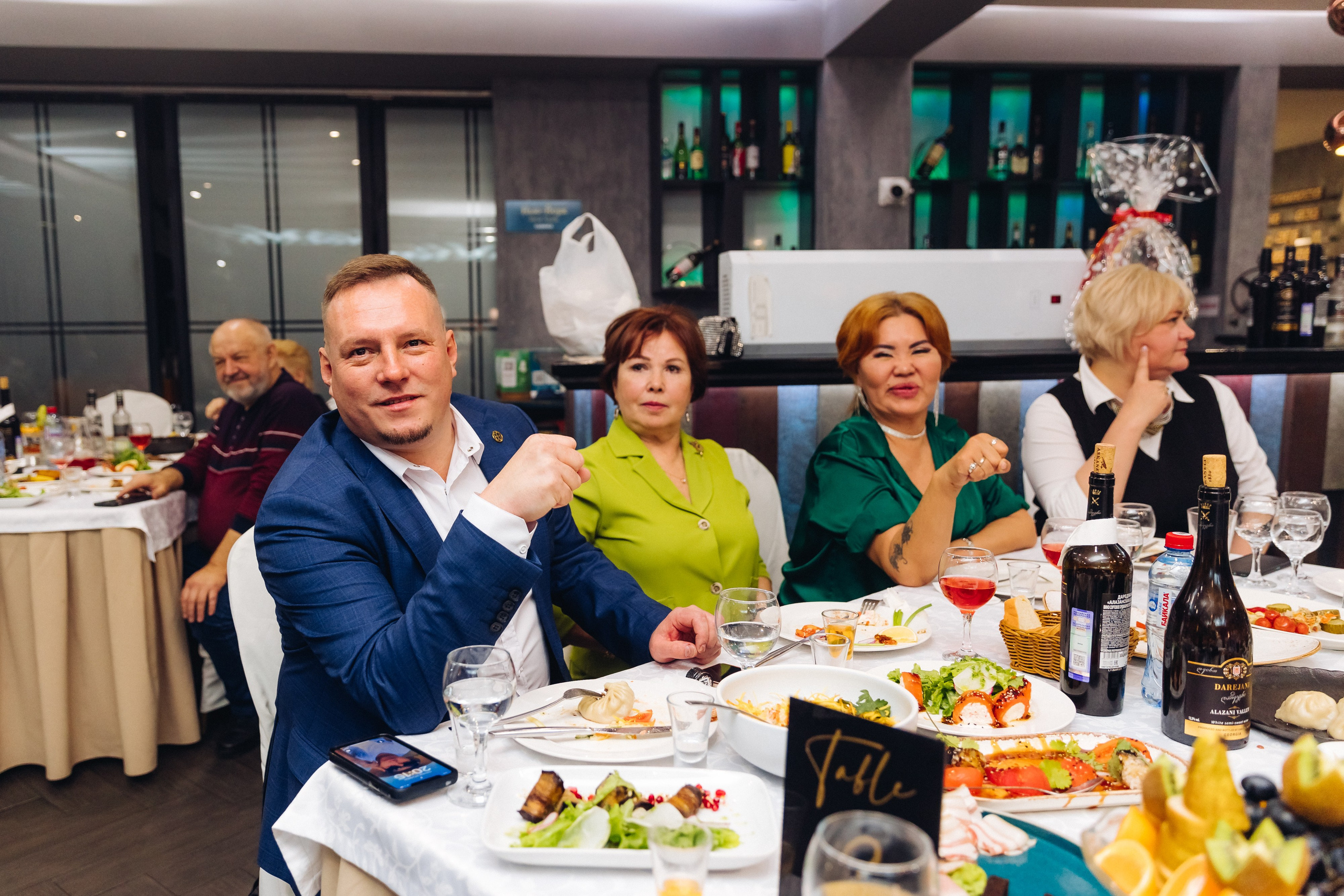 Юбилей в ресторане Вояж. Свадебный и семейный фотограф в Улан-Удэ