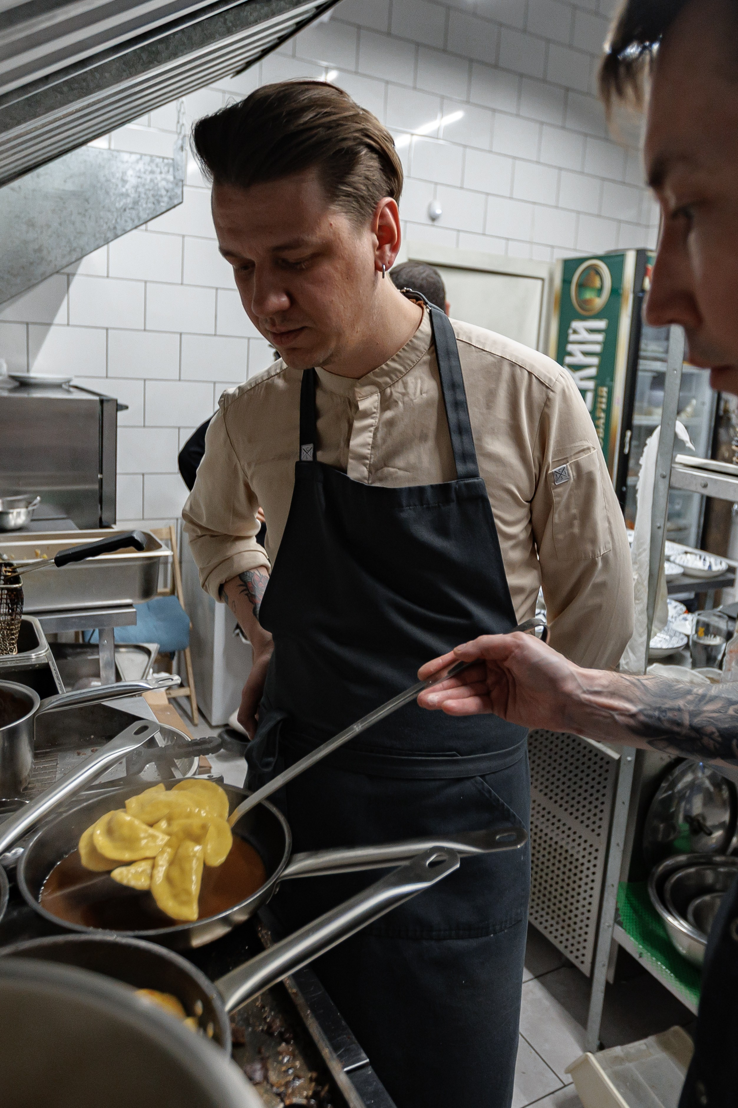 Гастроужин Поселенцы в гостях у Самозванцев