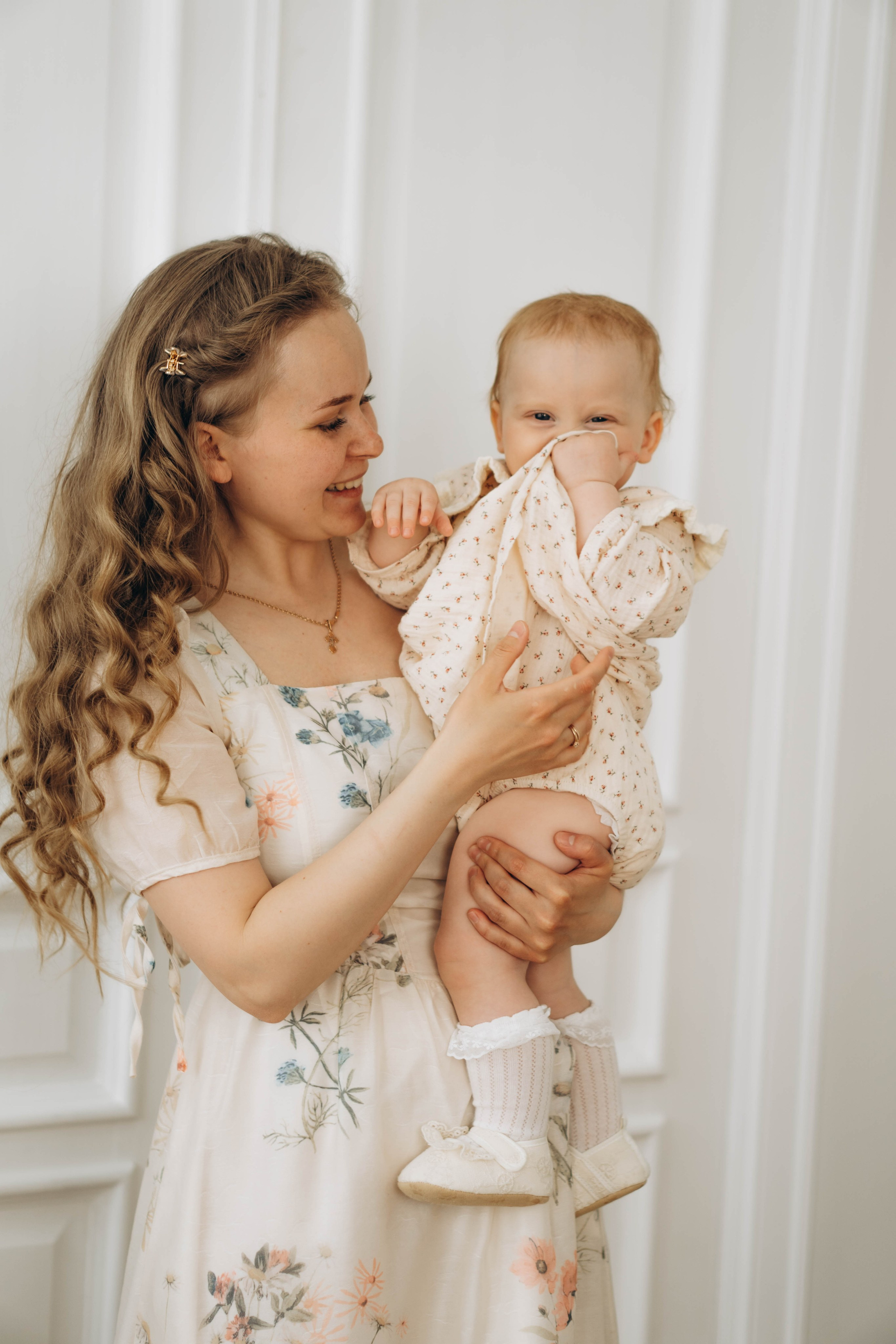 Студийная семейная съемка на годик. Фотограф Москва Валерия Веденина