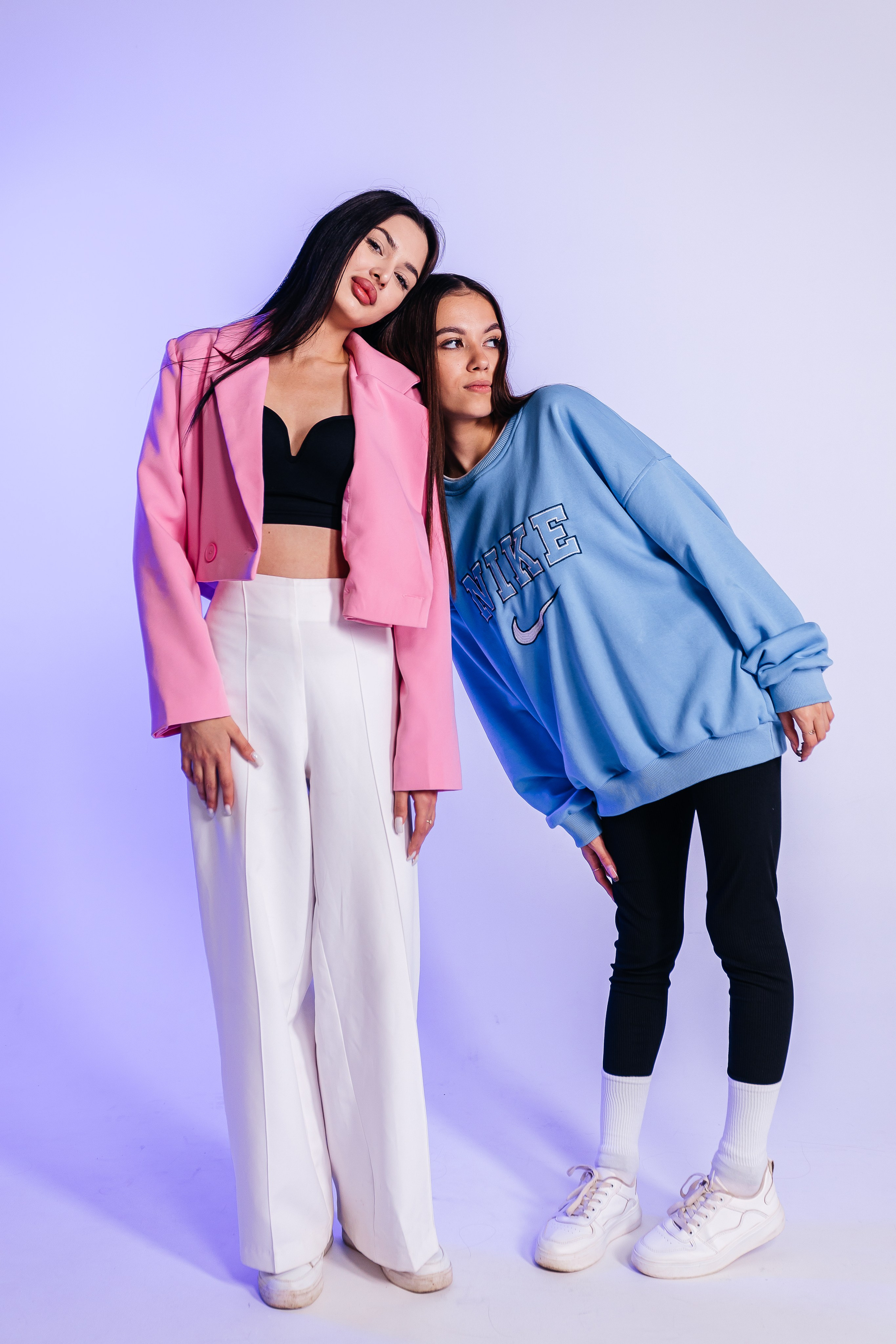 Студийная фотосессия для подруг. Вика и Маша. Александр Оношкин. Свадебный фотограф в Екатеринбурге