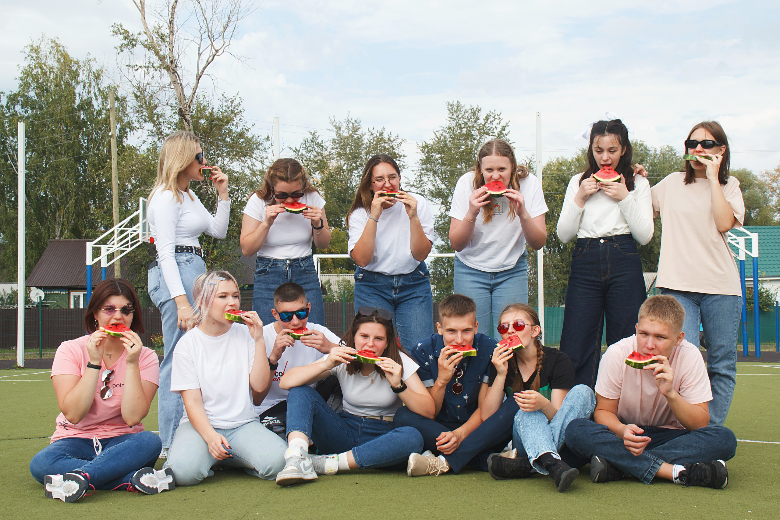 Выпускной альбом 2023. Фотограф и видеограф в Омск/Москва Сащенко Лера