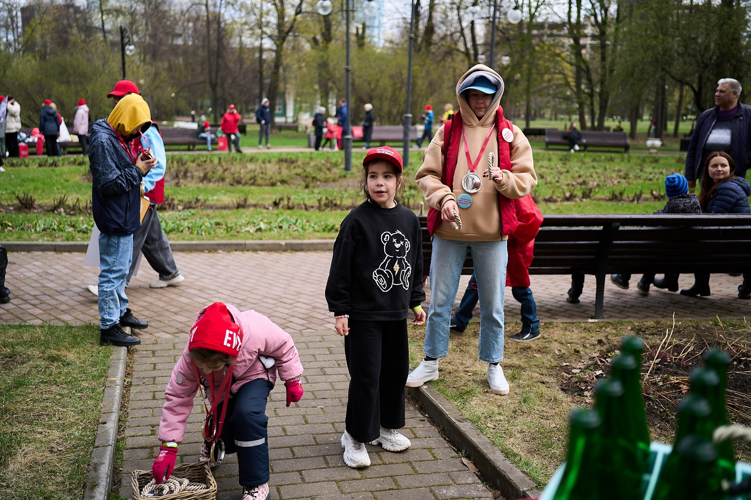 Субботник у Управления делами Мэра и Правительства Москвы. Фотограф и Видеограф в Москве. Олег Корушев
