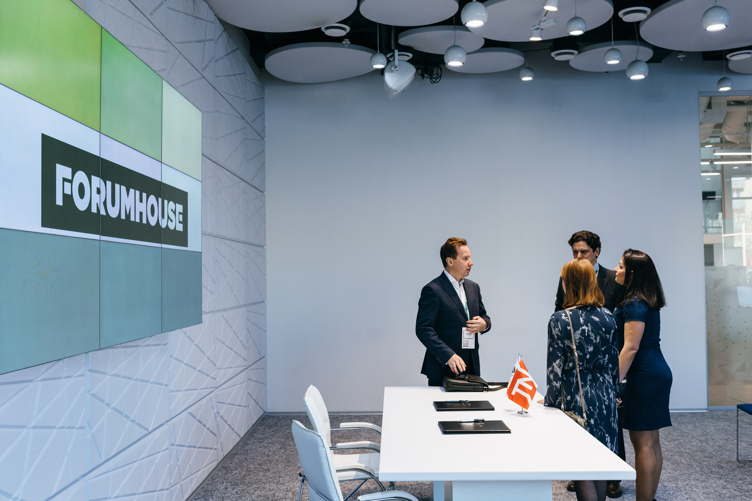 Фотограф на конференции в Москве, заказать услуги профессиональной фотосъёмки — Цены, стоимость услуг фотосъёмки конференций