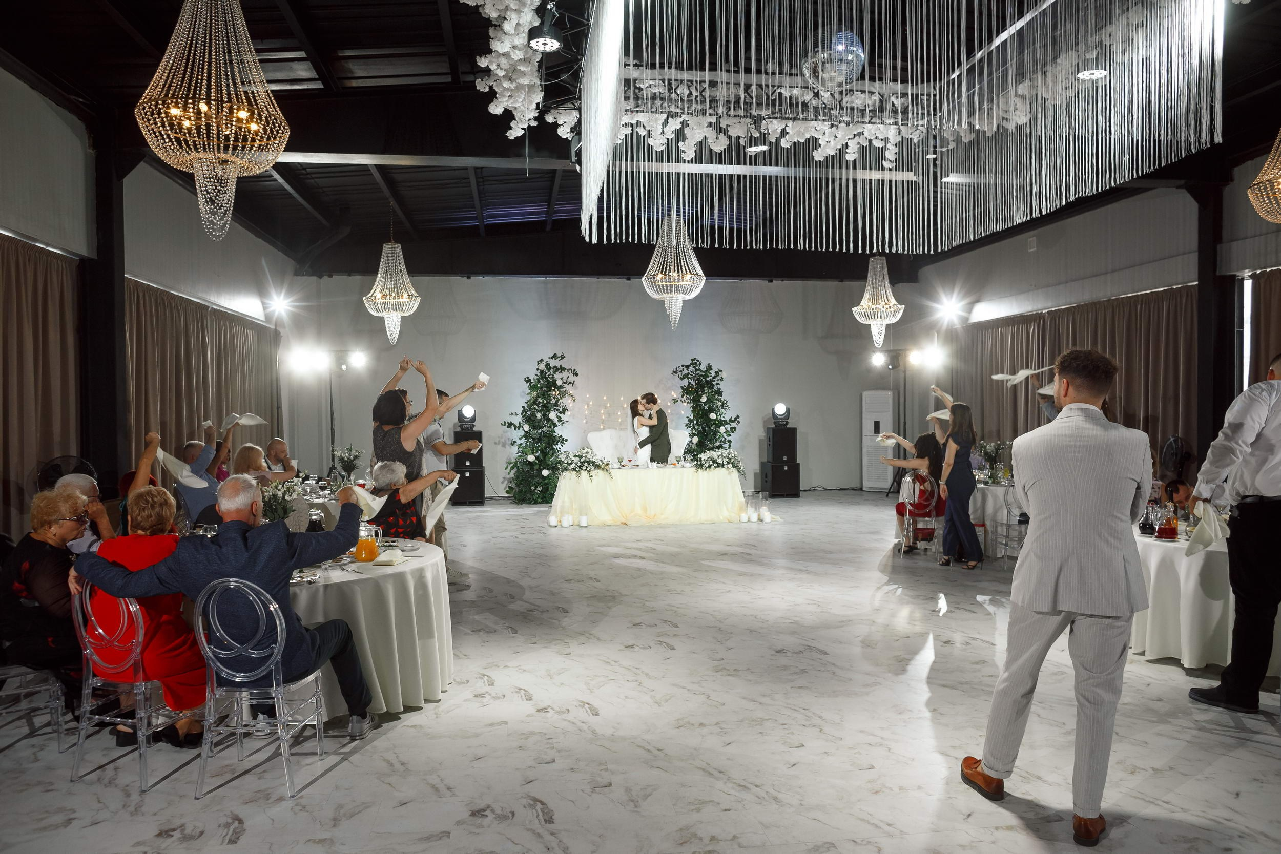 Свадебная фотосессия в Санкт-Петербурге. Свадебный фотограф Игорь Брундасов 8PHOTO на свадьбу венчание загс СПб