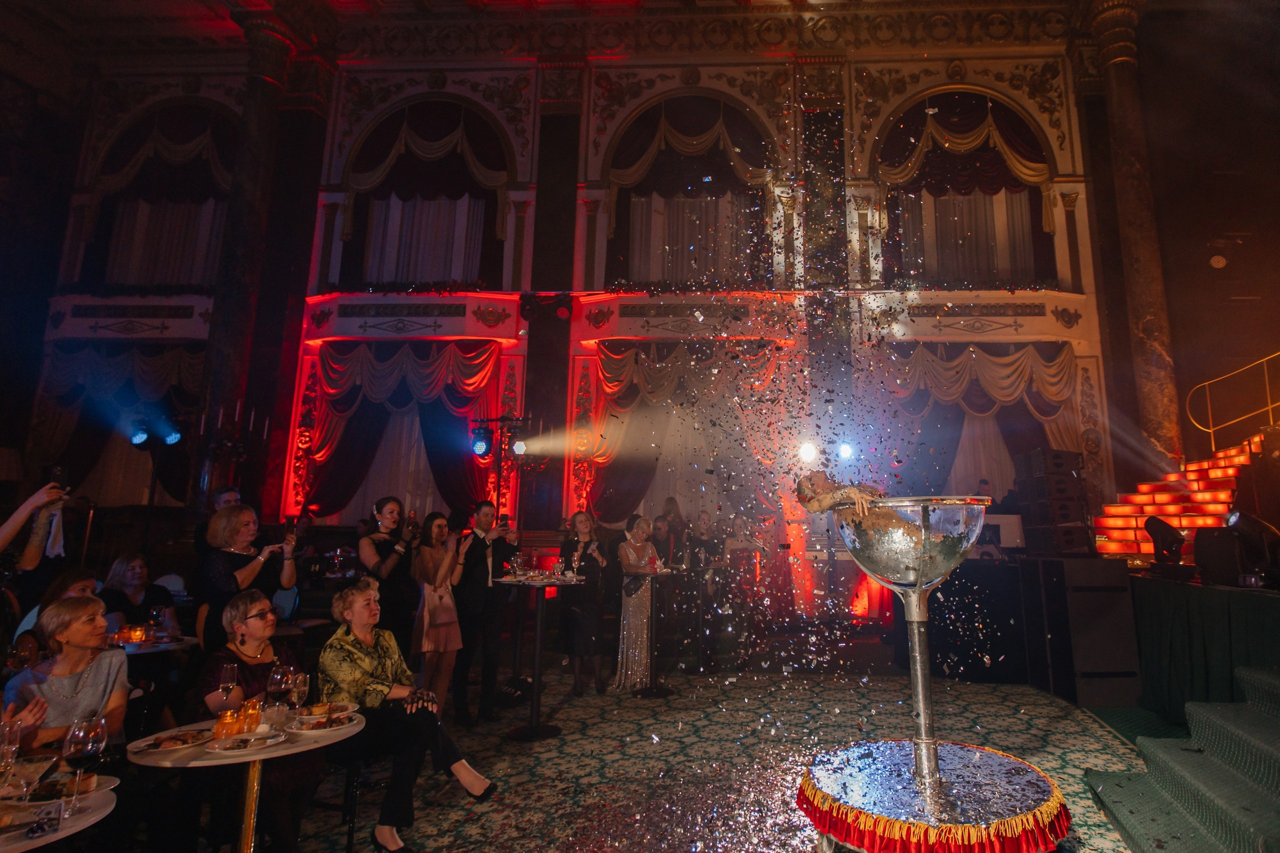 Первый клиентский банк «Бурлеск NY» Ресторан Яръ. Фотограф Москва Людмила Белова