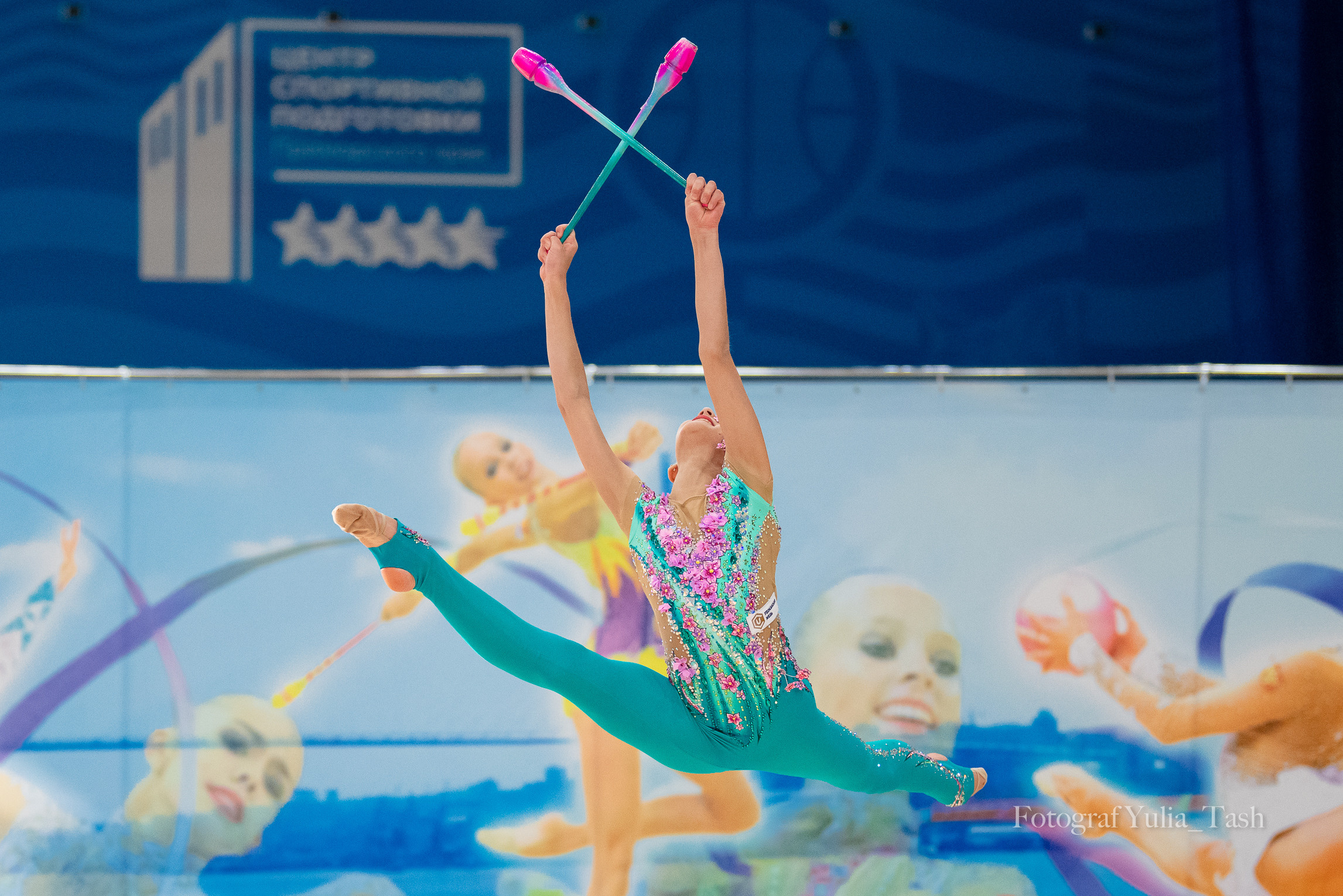 художественная гимнастика соревнования первенство приморского края спортивный репортаж юлия таш ташкинова лучший спортивный фотограф лучший репортажный фотограф гимнастки 