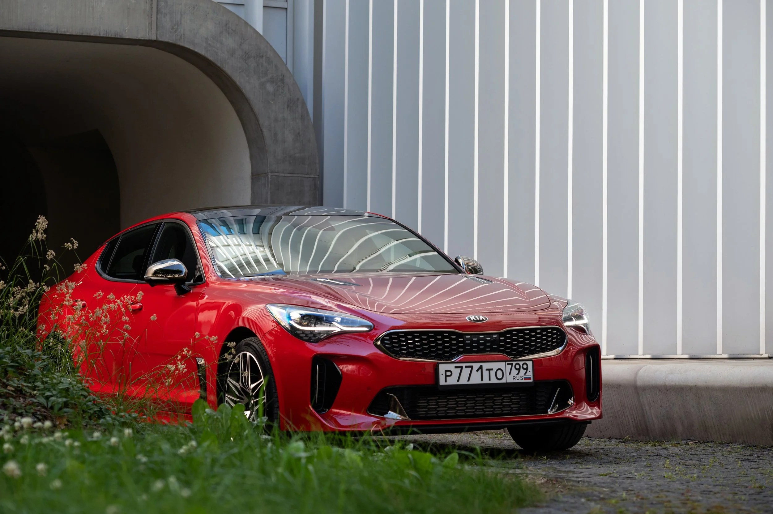 KIA Ambassador. Фотограф Владимир Черняховский