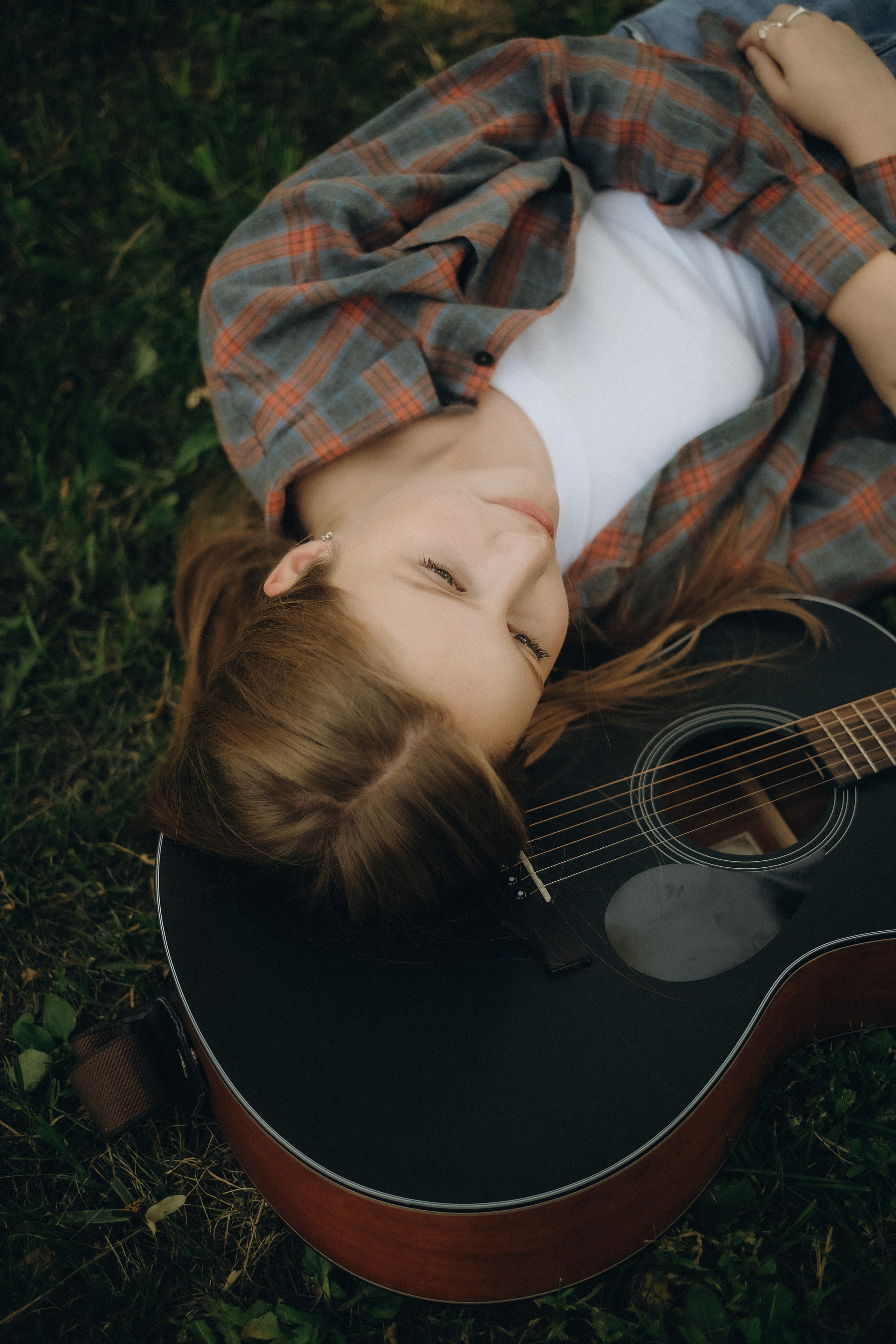 Девушка с гитарой. Свадебный и семейный фотограф в Москве Инника Кетлер