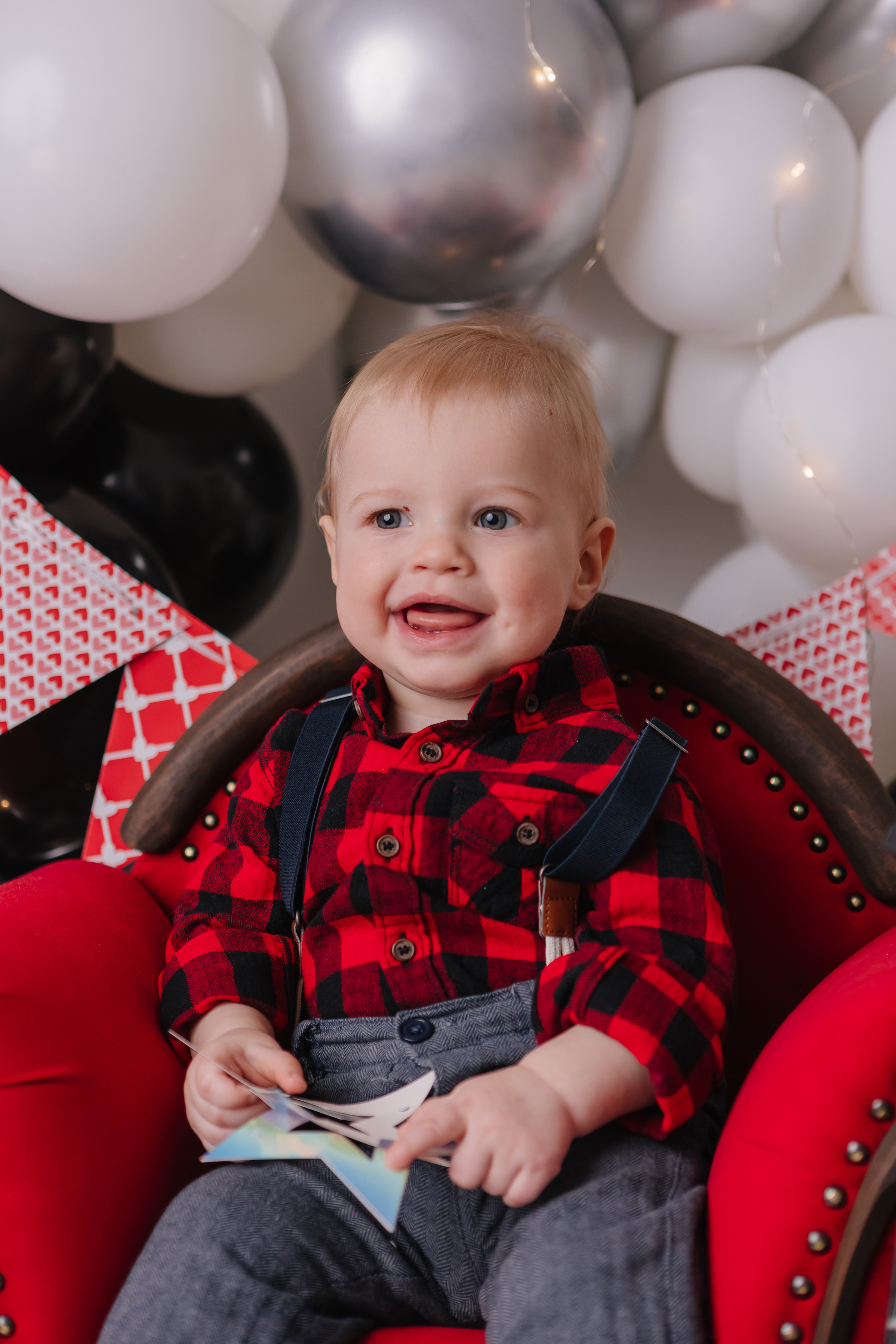 Первый тортик Микки. Семейный фотограф Обнинск