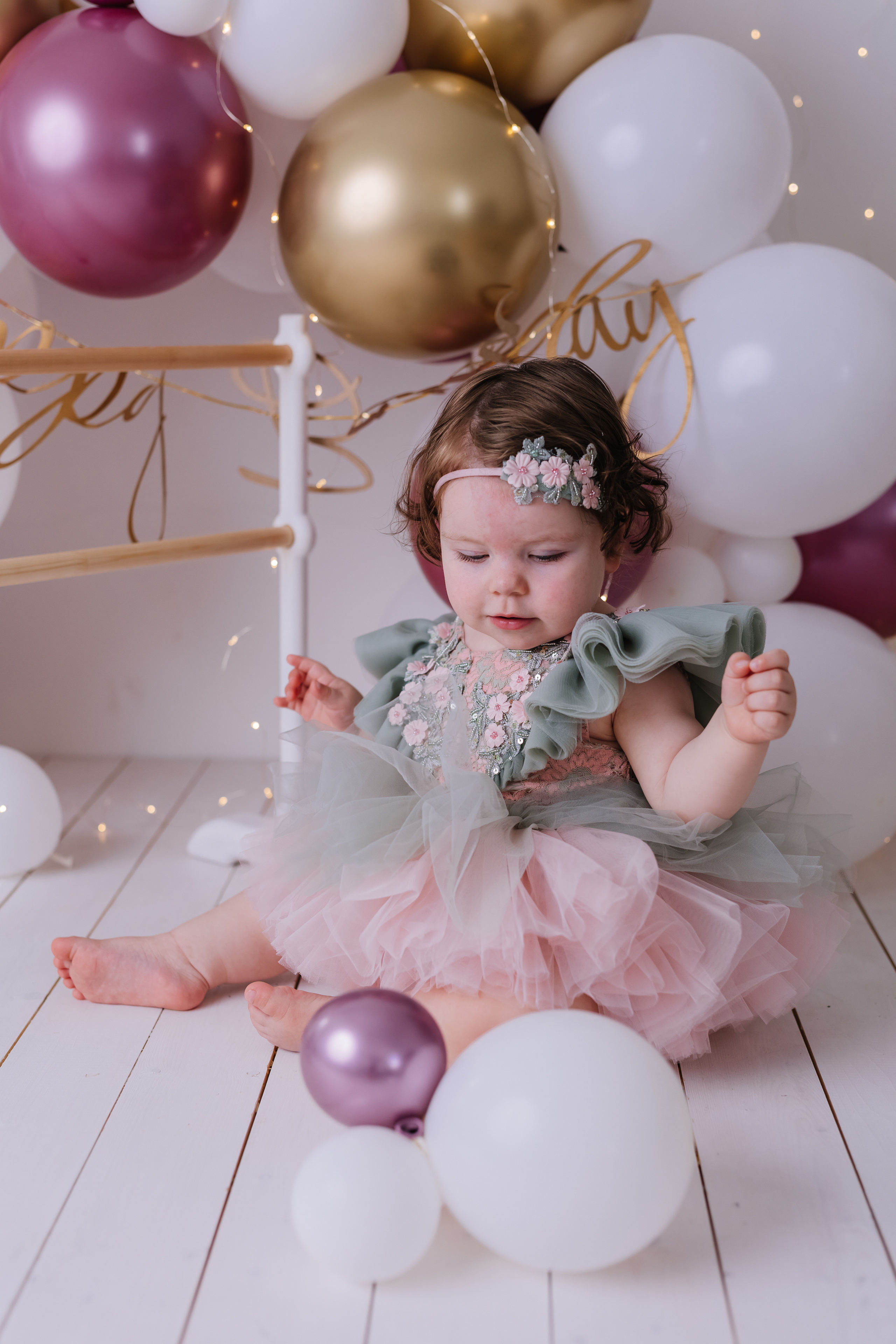 Первый тортик розовый металик. Семейный фотограф Обнинск