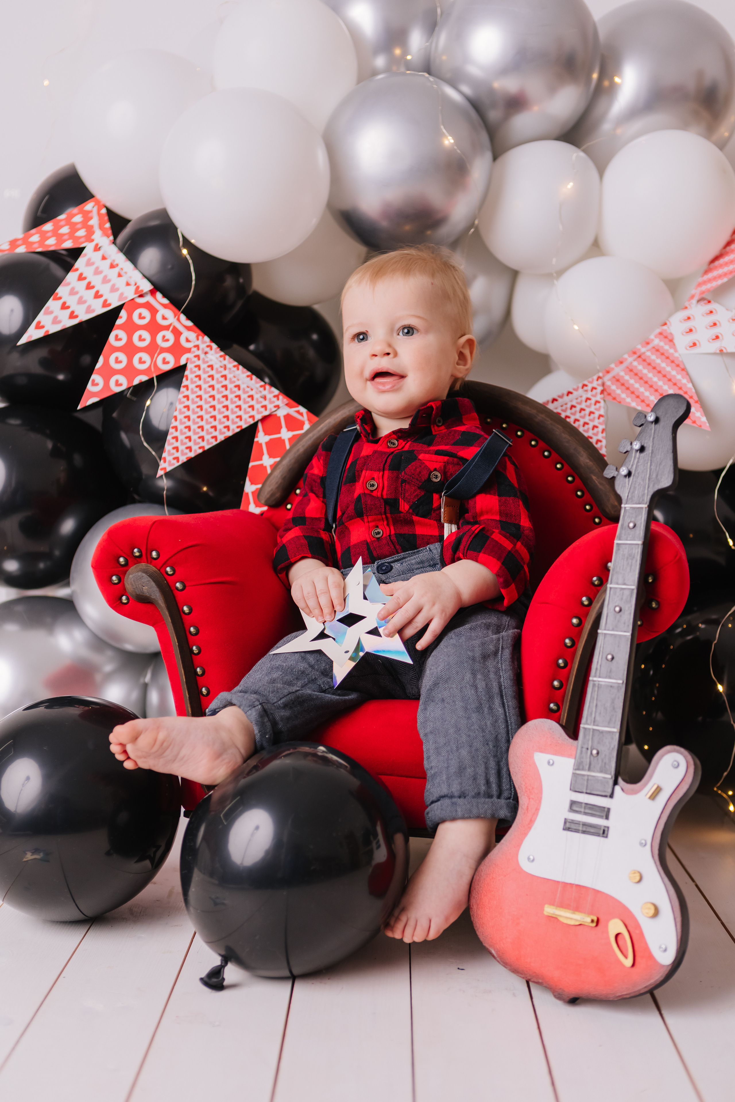 Первый тортик Микки. Семейный фотограф Обнинск