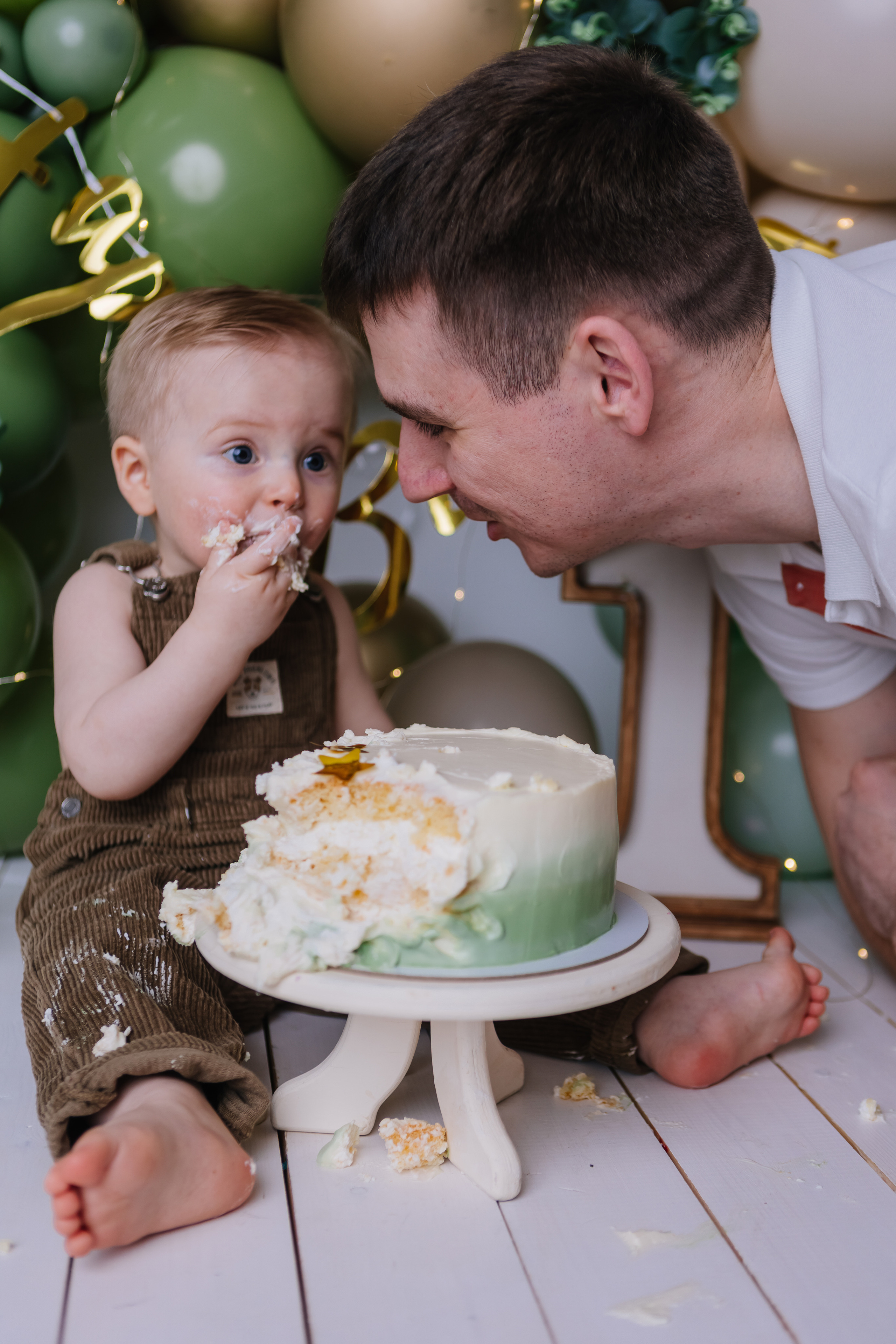 Первый тортик Зеленый. Семейный фотограф Обнинск