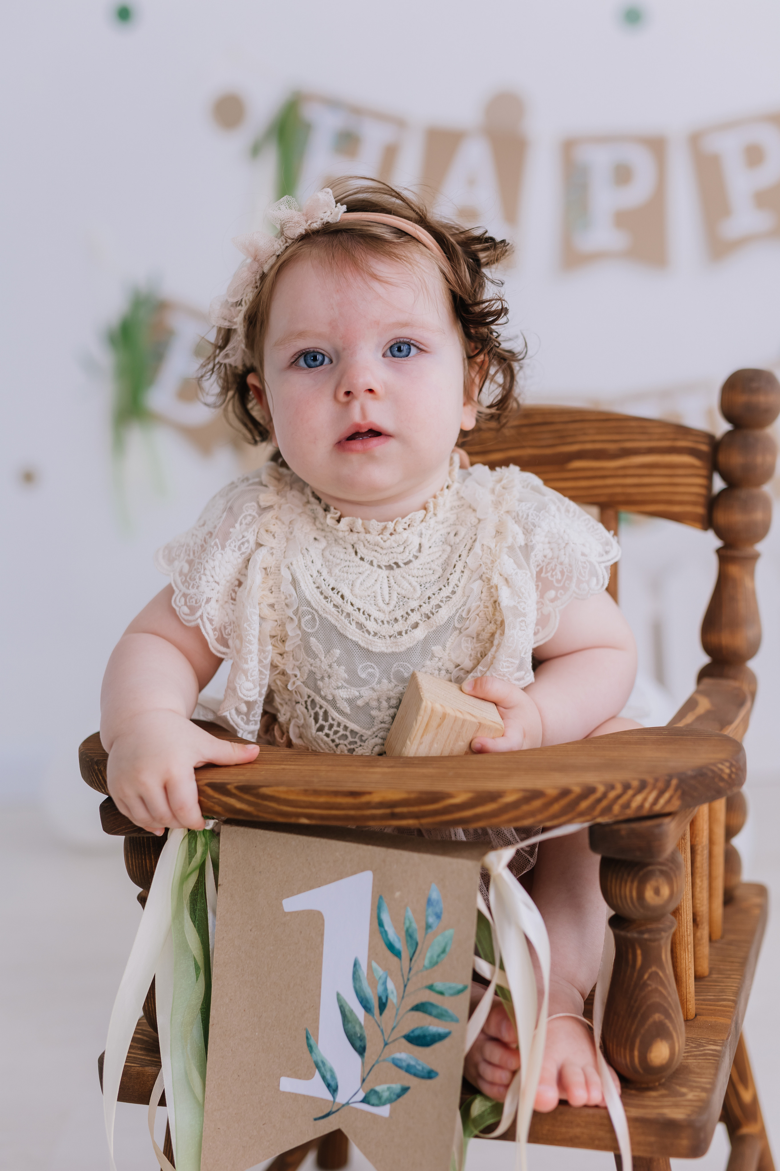 Первый тортик розовый металик. Семейный фотограф Обнинск