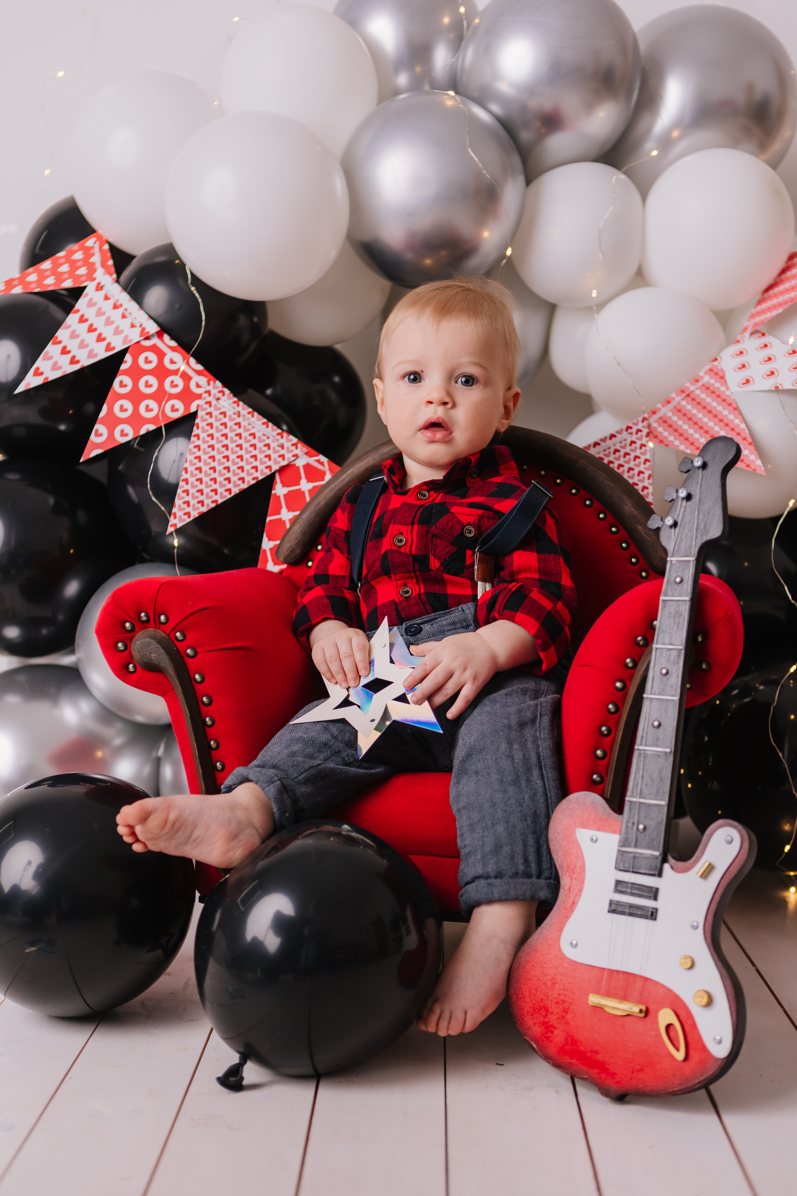 Первый тортик Микки. Семейный фотограф Обнинск