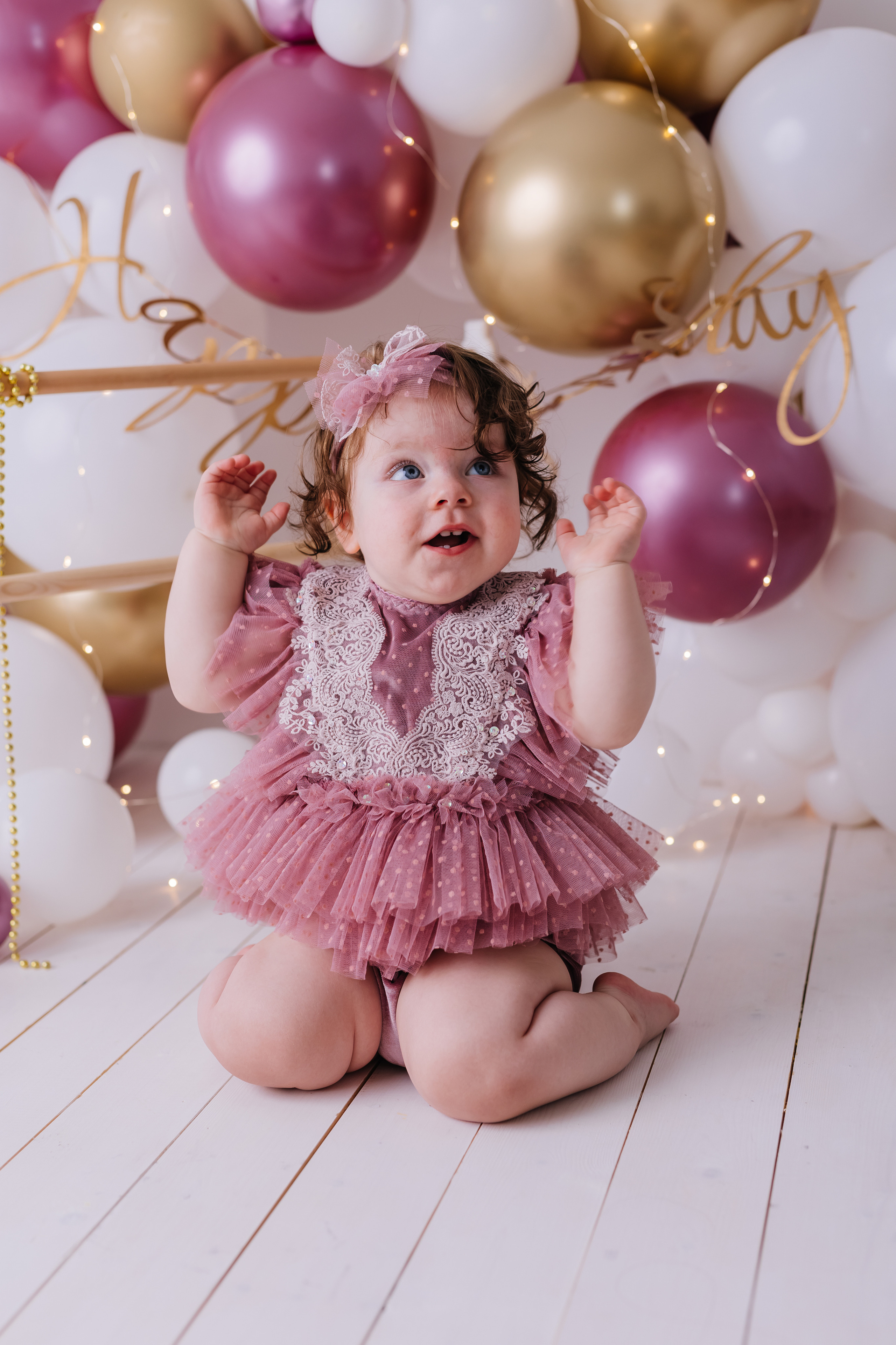 Первый тортик розовый металик. Семейный фотограф Обнинск