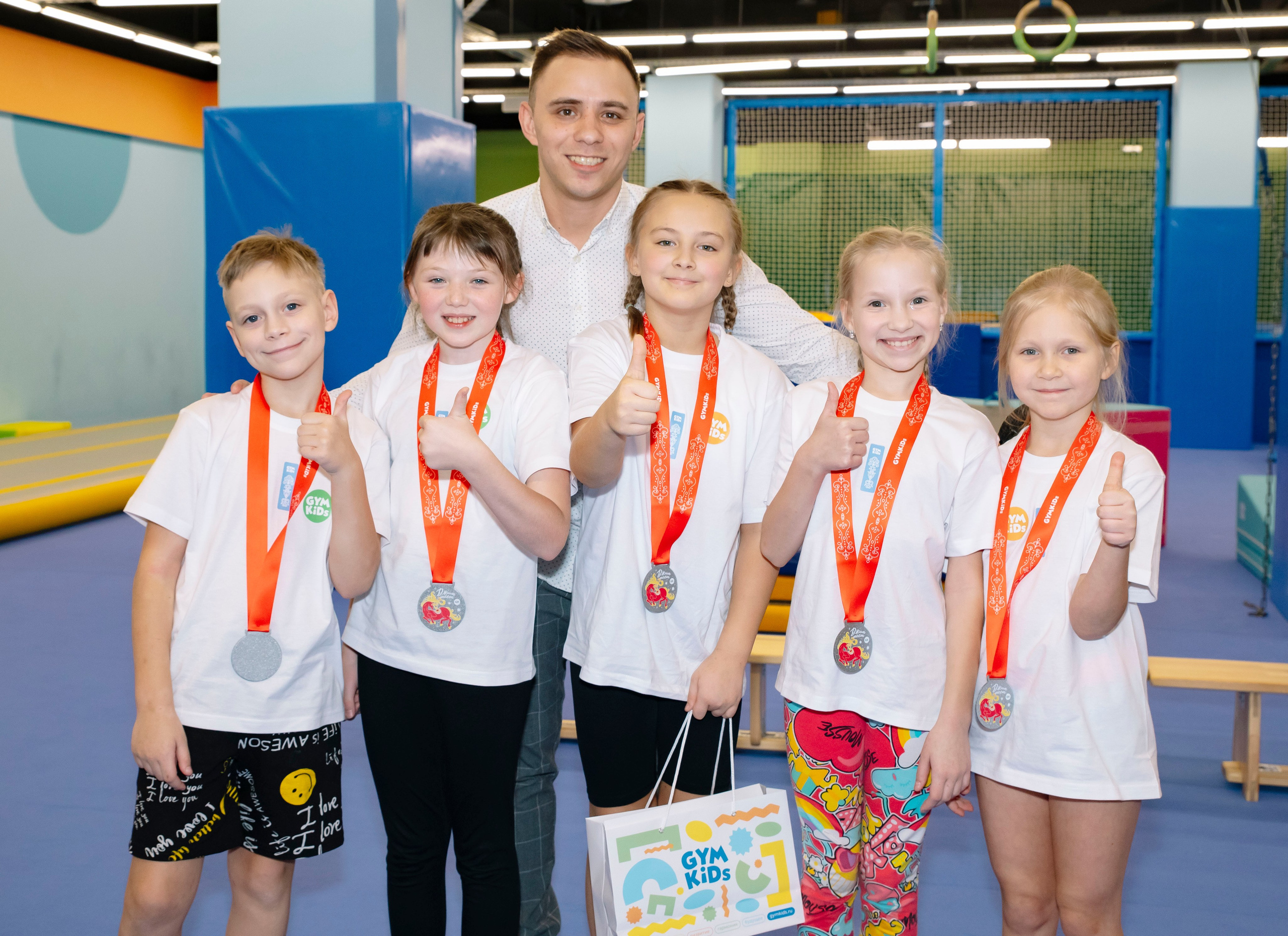 Соревнования по гимнастике в Gymkids Чертаново. Профессиональный фотограф в Москве | Заказать фотосессию и съемку