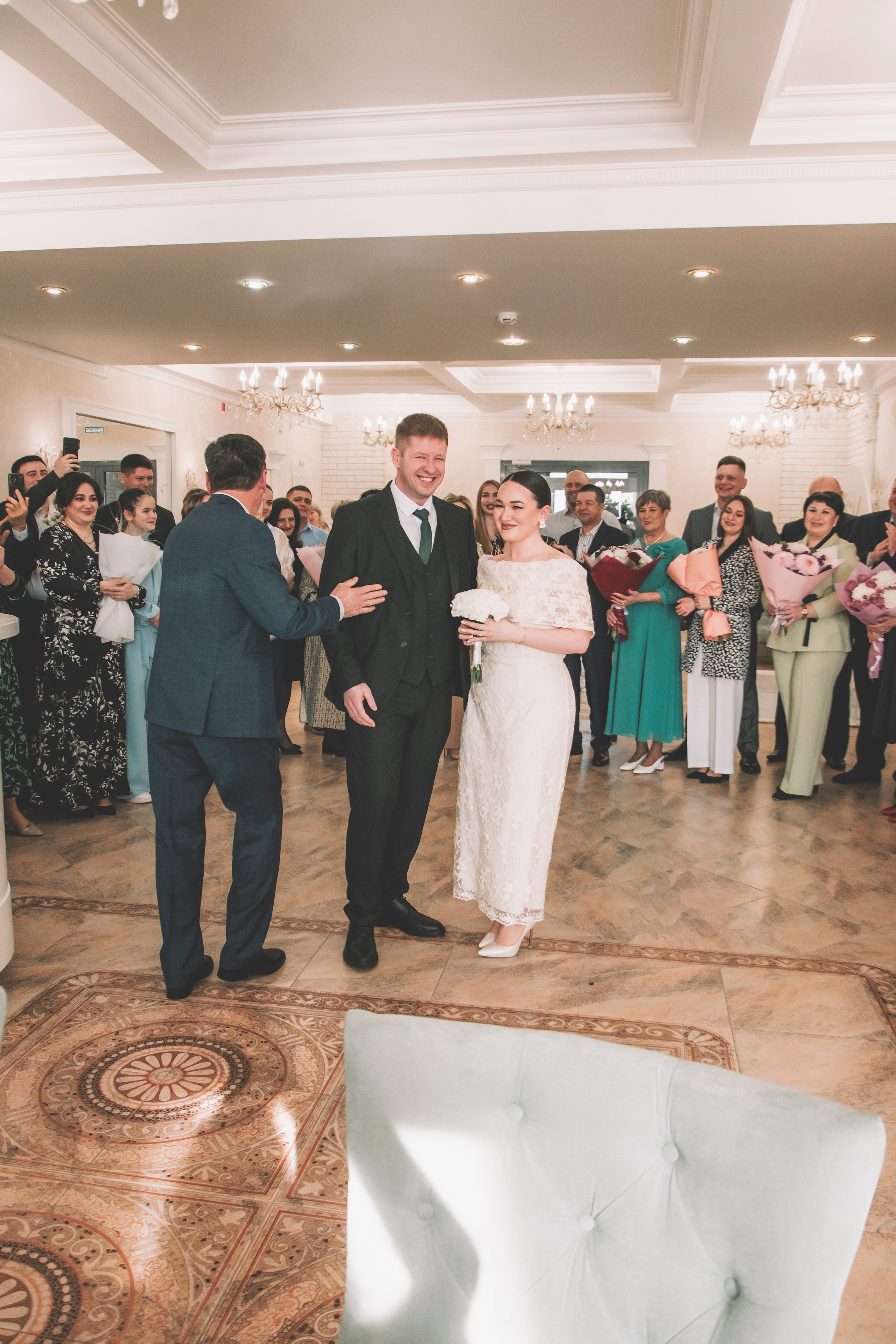 26.04.2025 (Фотосессия, роспись в Онии + фото с банкета). Семейный и свадебный фотограф Губкинский и Ставрополь