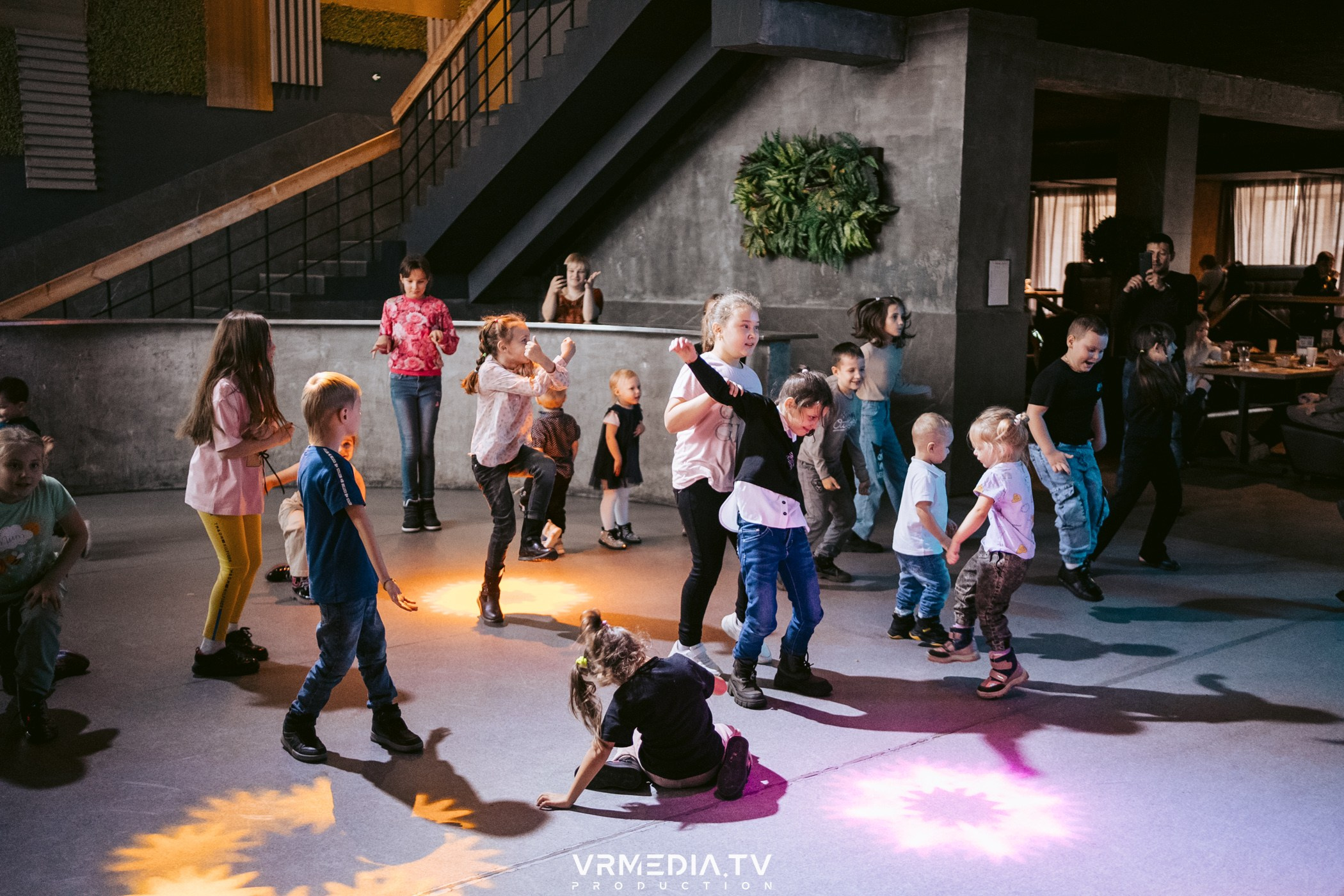 Baby time в баре «Друзья»