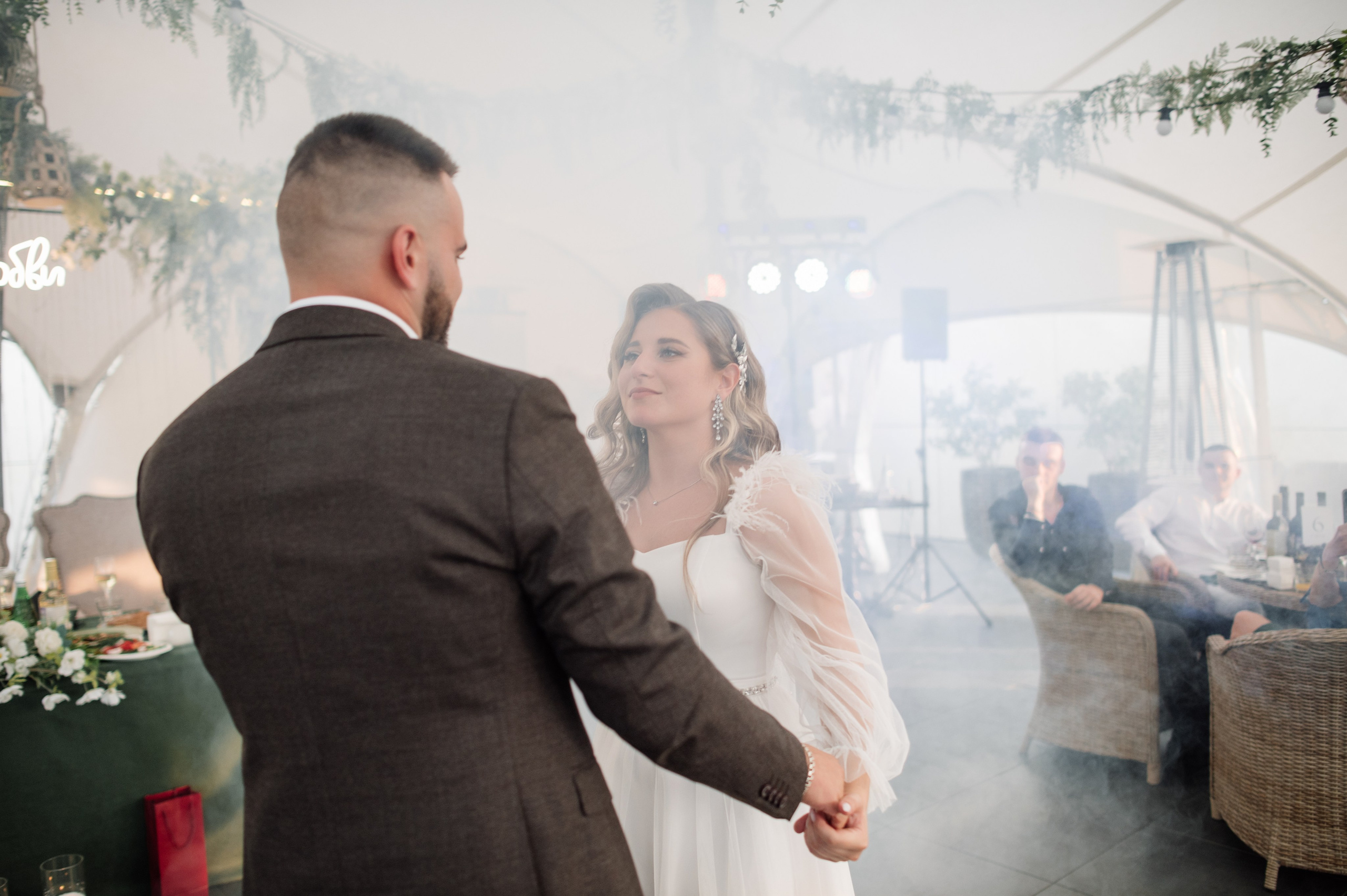 Свадебная фотосессия в Брянске, ресторан «Инжир». Свадебный и репортажный фотограф видеограф Брянск/Москва