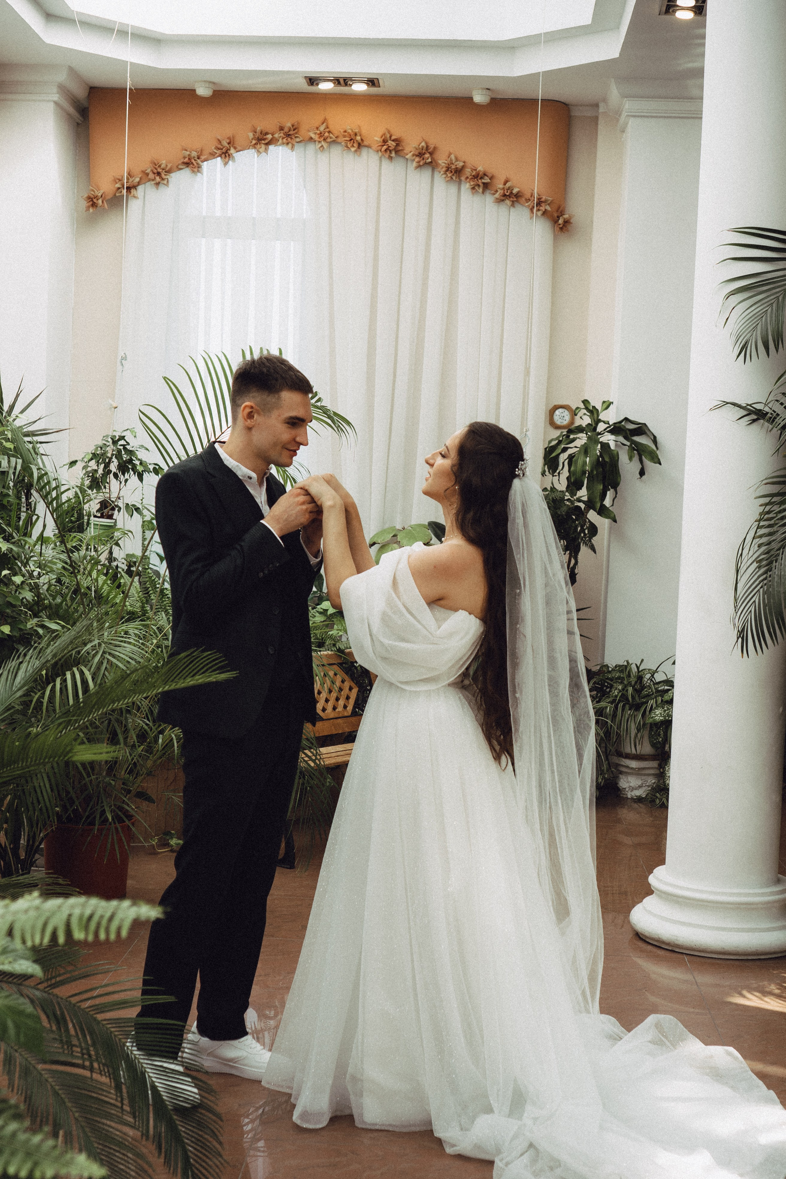 СВАДЕБНАЯ СЬЕМК В ПАРКЕ 300-ЛЕТИЯ. Профессиональный фотограф, Санкт-Петербург — Виктория Богомолова