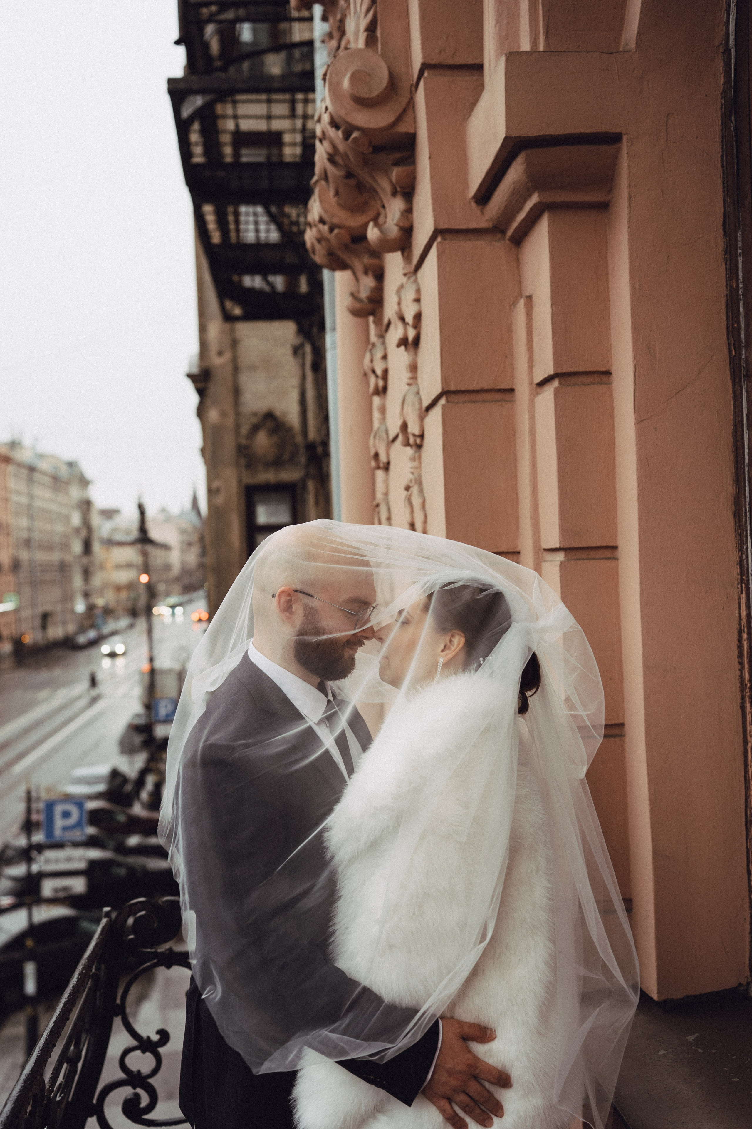 СВАДЕБНАЯ СЬЕМКА ВО ВТОРОМ ДВОРЦЕ (ДЕКАБРЬ) ТАКЖЕ СЬЕМКА В СТУДИИ НА ЧЕРНЫШЕВСКОЙ. Профессиональный фотограф, Санкт-Петербург — Виктория Богомолова