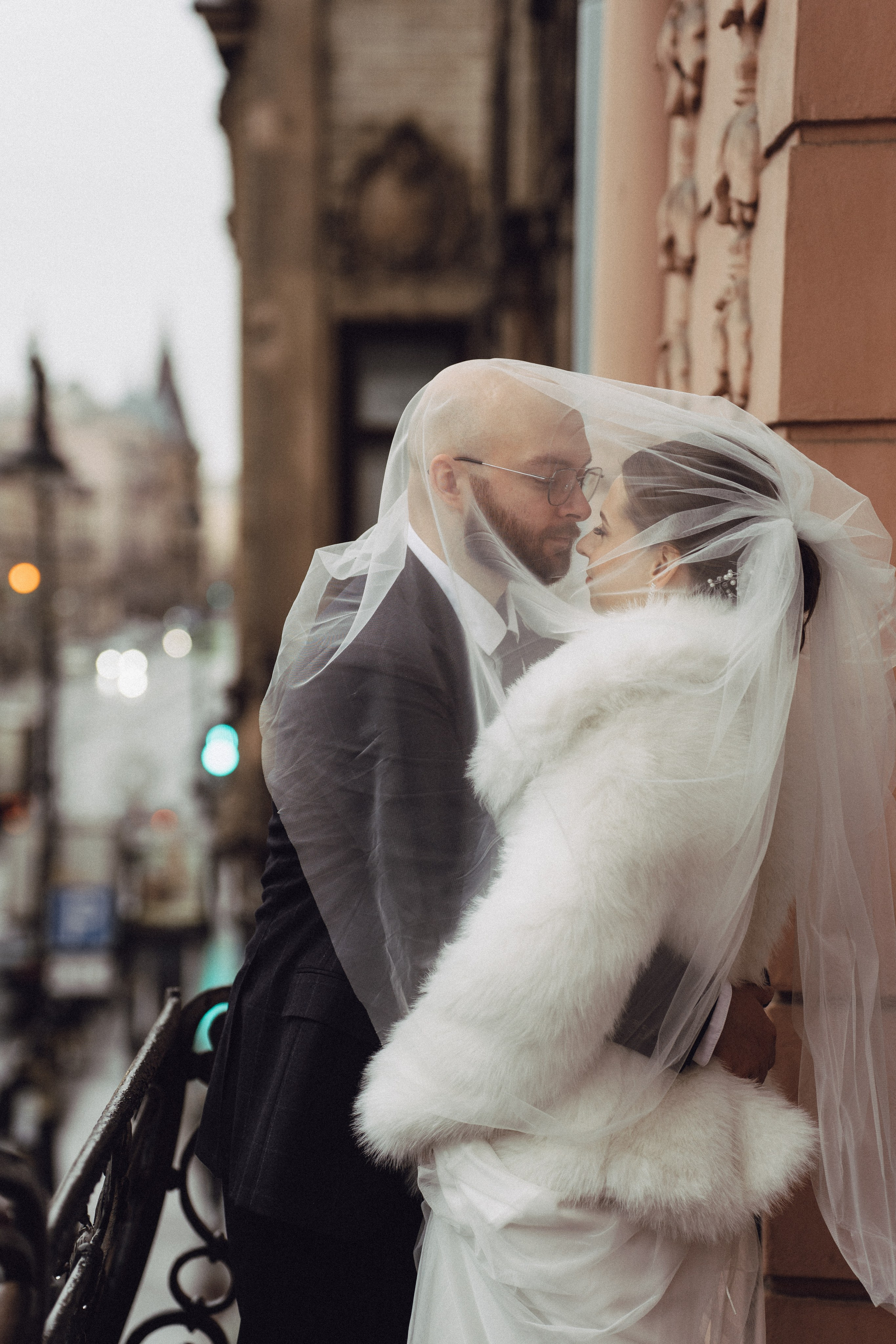 СВАДЕБНАЯ СЬЕМКА ВО ВТОРОМ ДВОРЦЕ (ДЕКАБРЬ) ТАКЖЕ СЬЕМКА В СТУДИИ НА ЧЕРНЫШЕВСКОЙ. Профессиональный фотограф, Санкт-Петербург — Виктория Богомолова