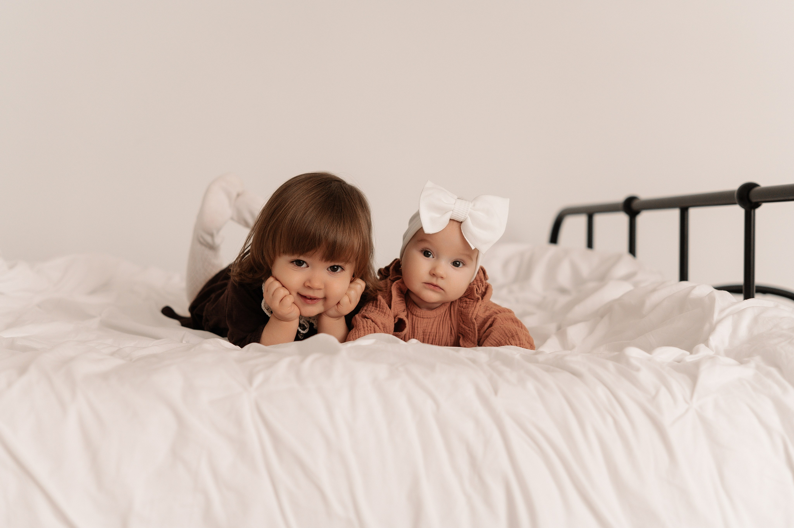 Ирина + Саша = Иллария и Нина. Женский, семейный и свадебный фотограф в Астрахани Виктория Бузаева