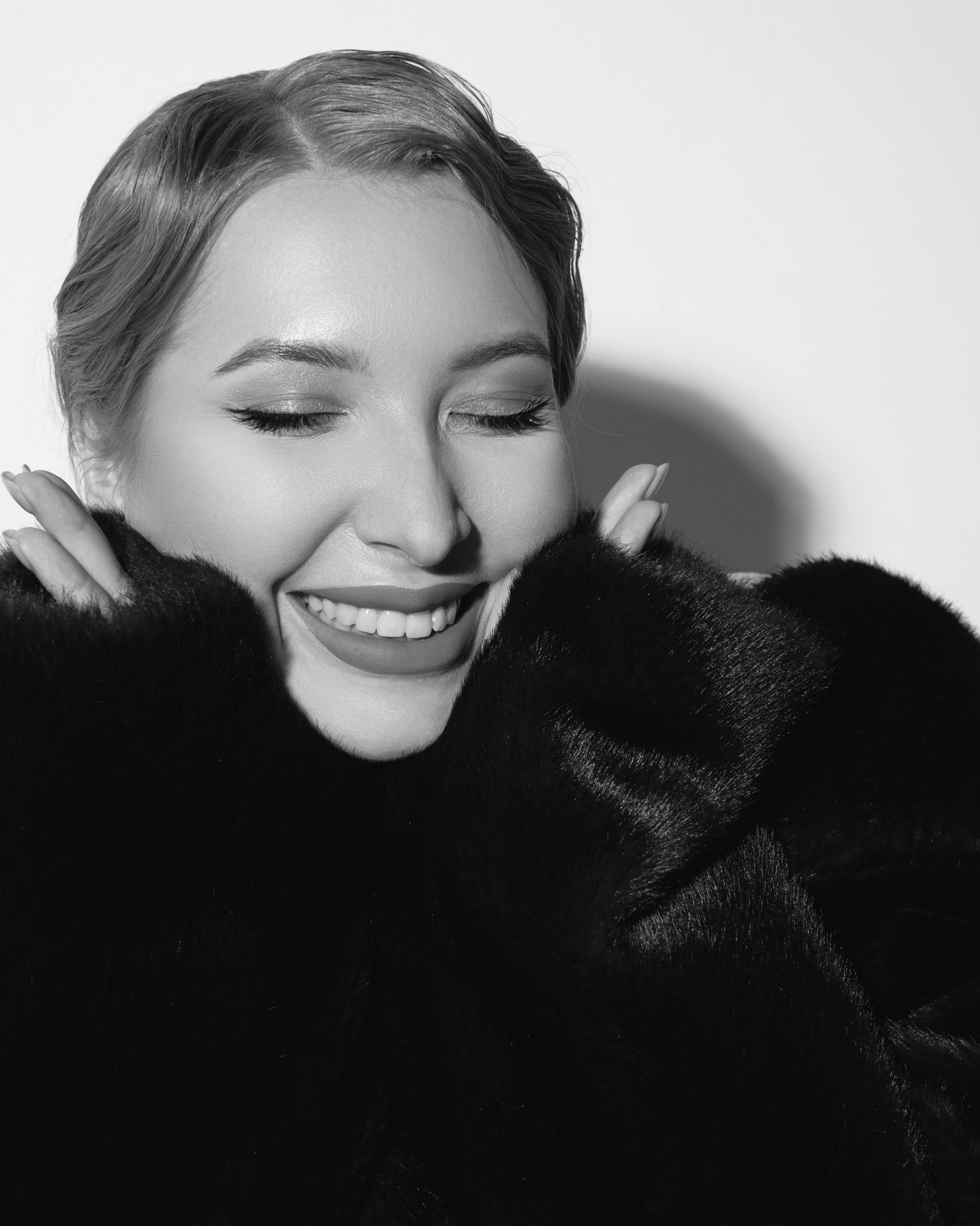 Женский портрет студия. Лиана Аскерова ваш фотограф в Санкт-Петербурге