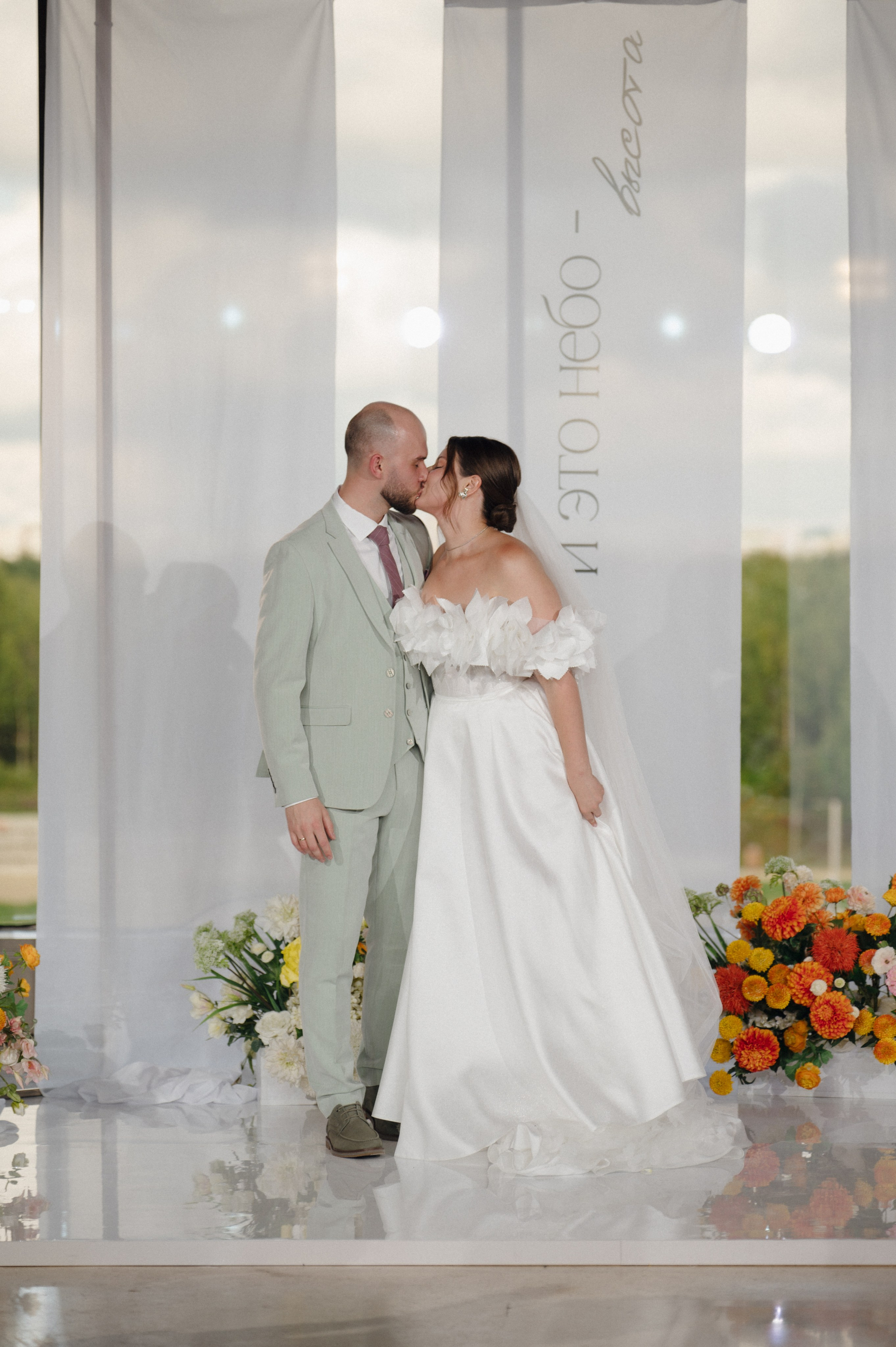 Елизавета и Роман. Репортажный и свадебный фотограф в Сургуте