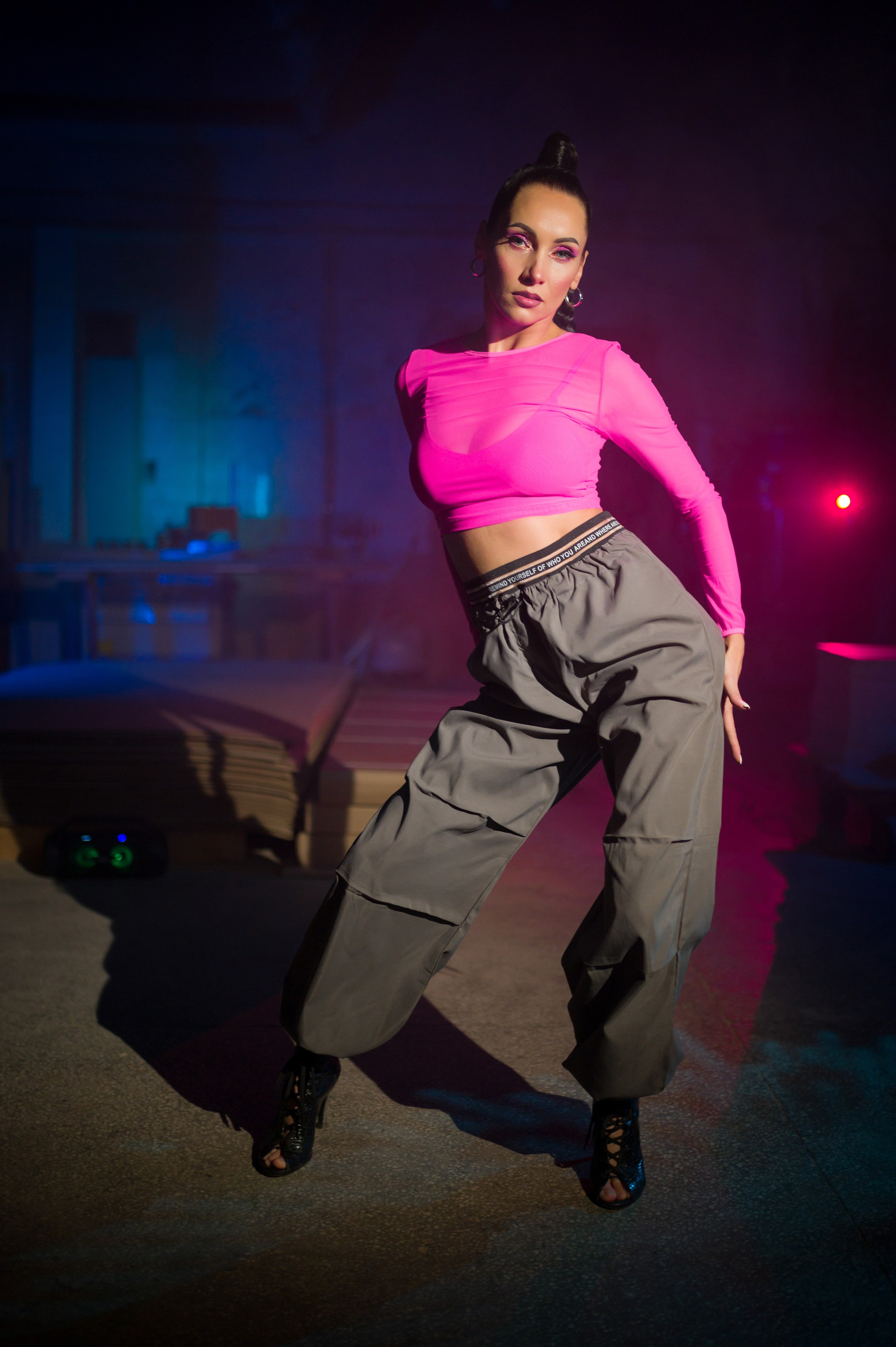 Юлия Суставова, тренер студии растяжки. Фотограф Зырянова Яна, Снежинск, Екатеринбург, Челябинск