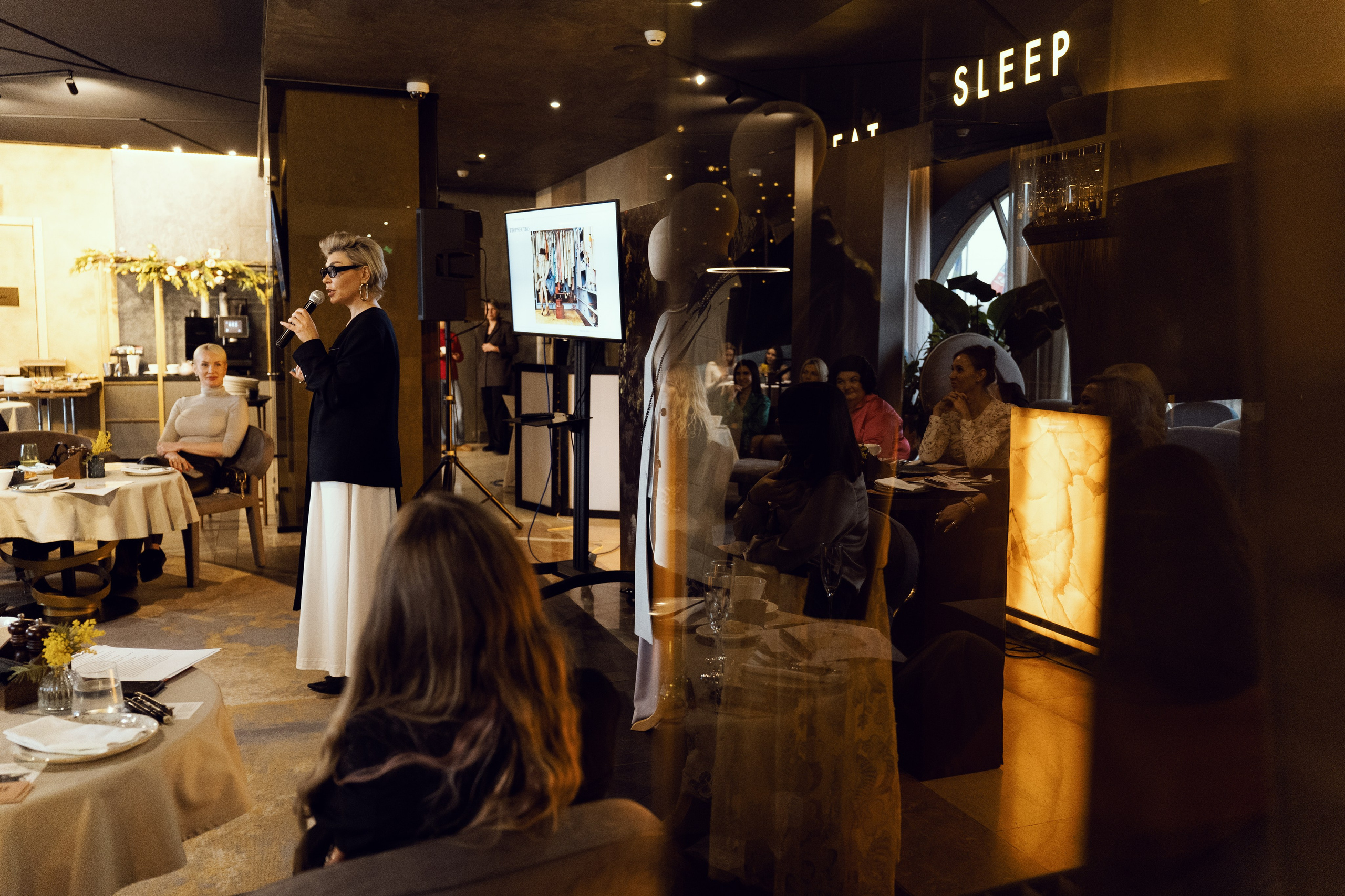 СБЕР 8 марта. ФОТОГРАФ ИВАН СЕЛИВАНОВ