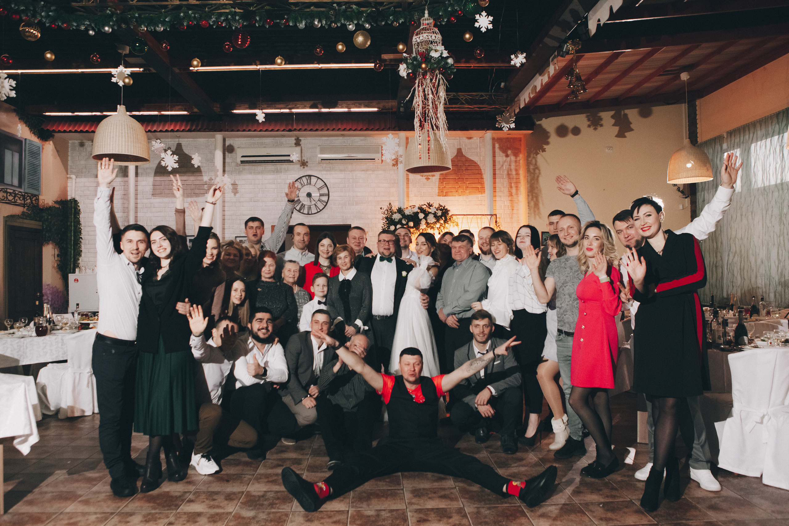 Свадебная фотосессия зимой в студии Москва. Свадебное фото и видео Москва Кристина Музыка