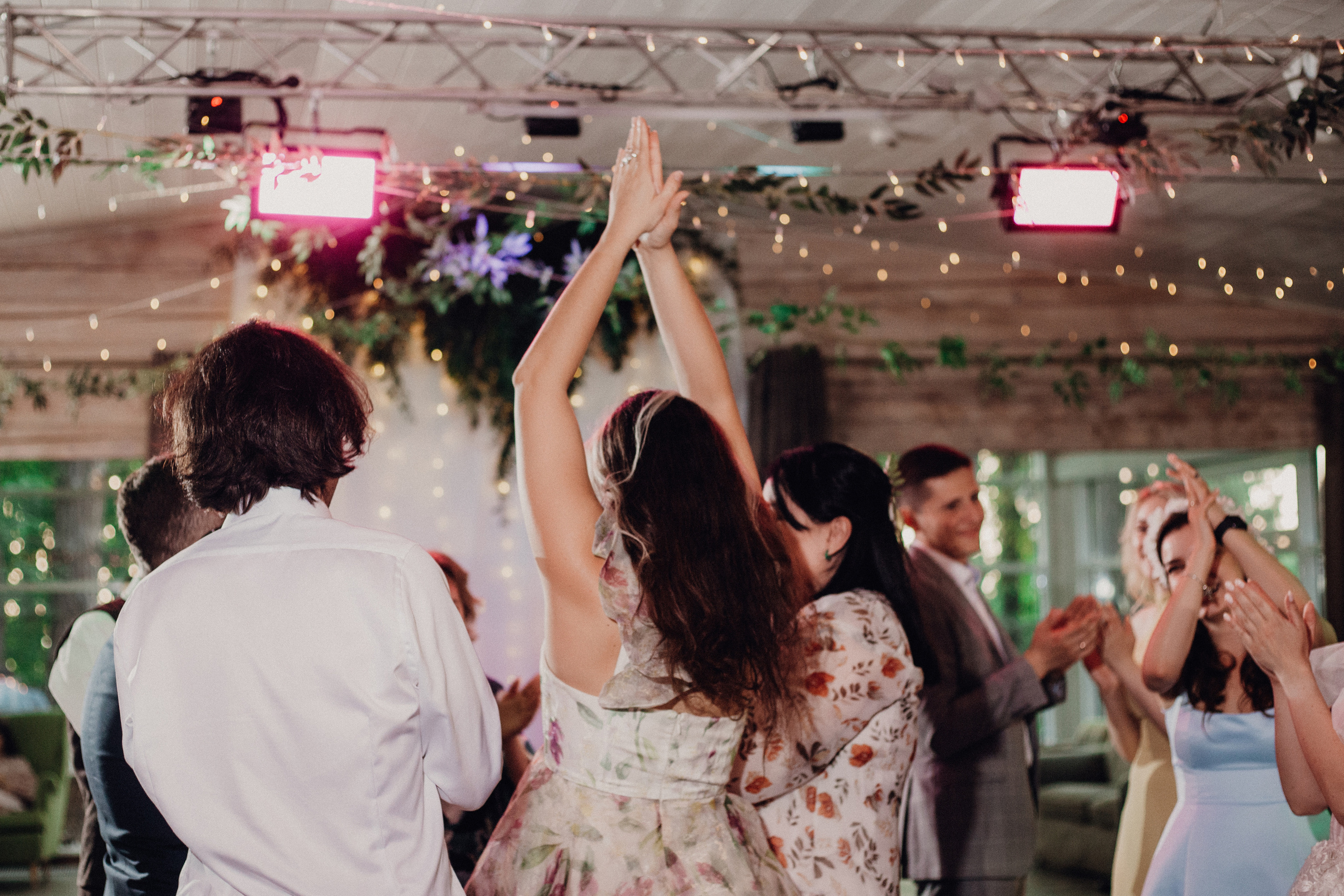 Свадьба на природе. Свадебное фото и видео Москва Кристина Музыка