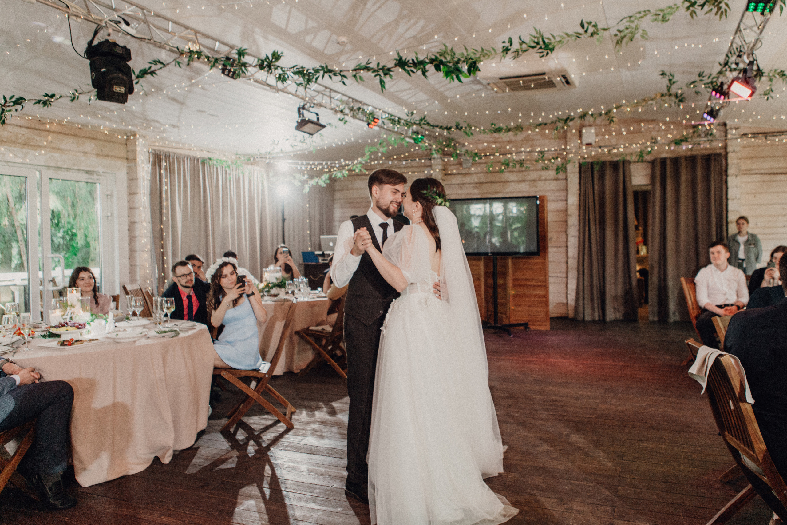 Свадьба на природе. Свадебное фото и видео Москва Кристина Музыка