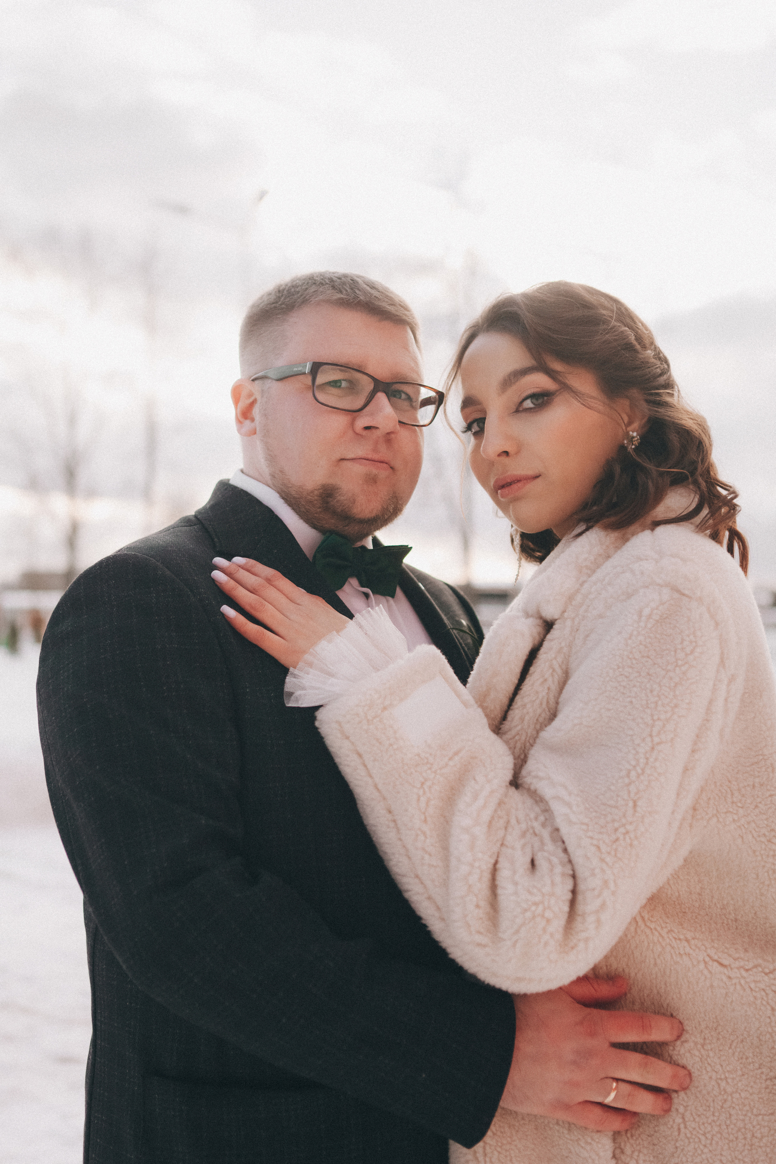 Свадебная фотосессия зимой в студии Москва. Свадебное фото и видео Москва Кристина Музыка