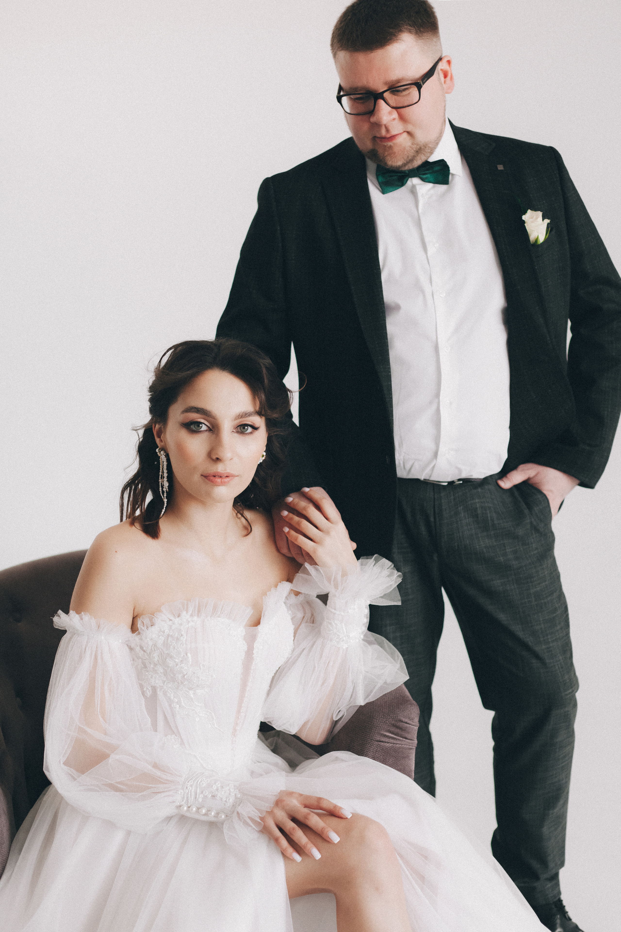 Свадебная фотосессия зимой в студии Москва. Свадебное фото и видео Москва Кристина Музыка