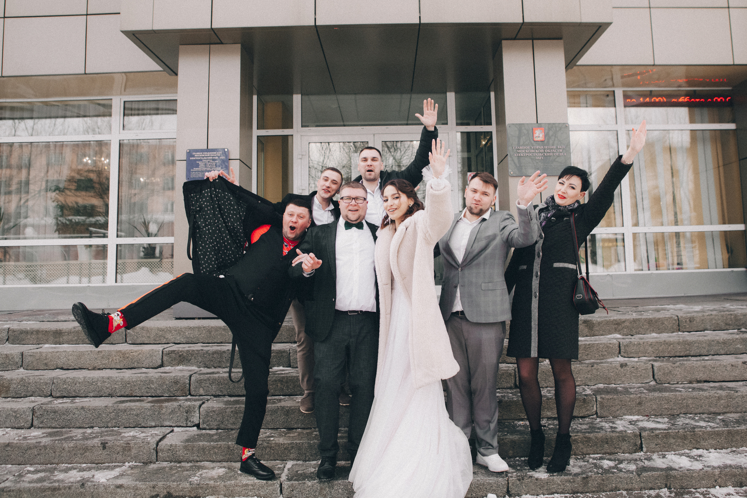 Свадебная фотосессия зимой в студии Москва. Свадебное фото и видео Москва Кристина Музыка