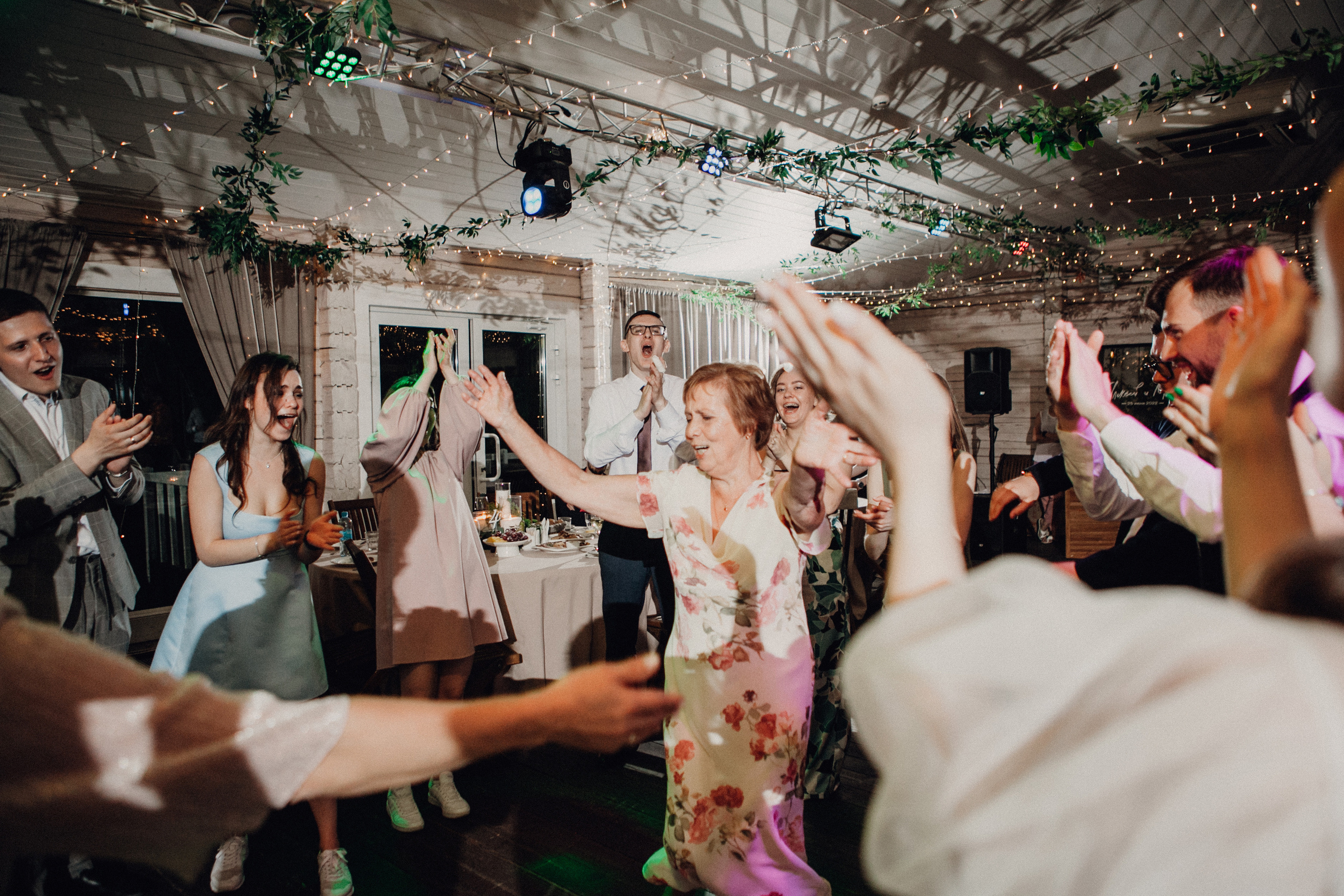 Свадьба на природе. Свадебное фото и видео Москва Кристина Музыка