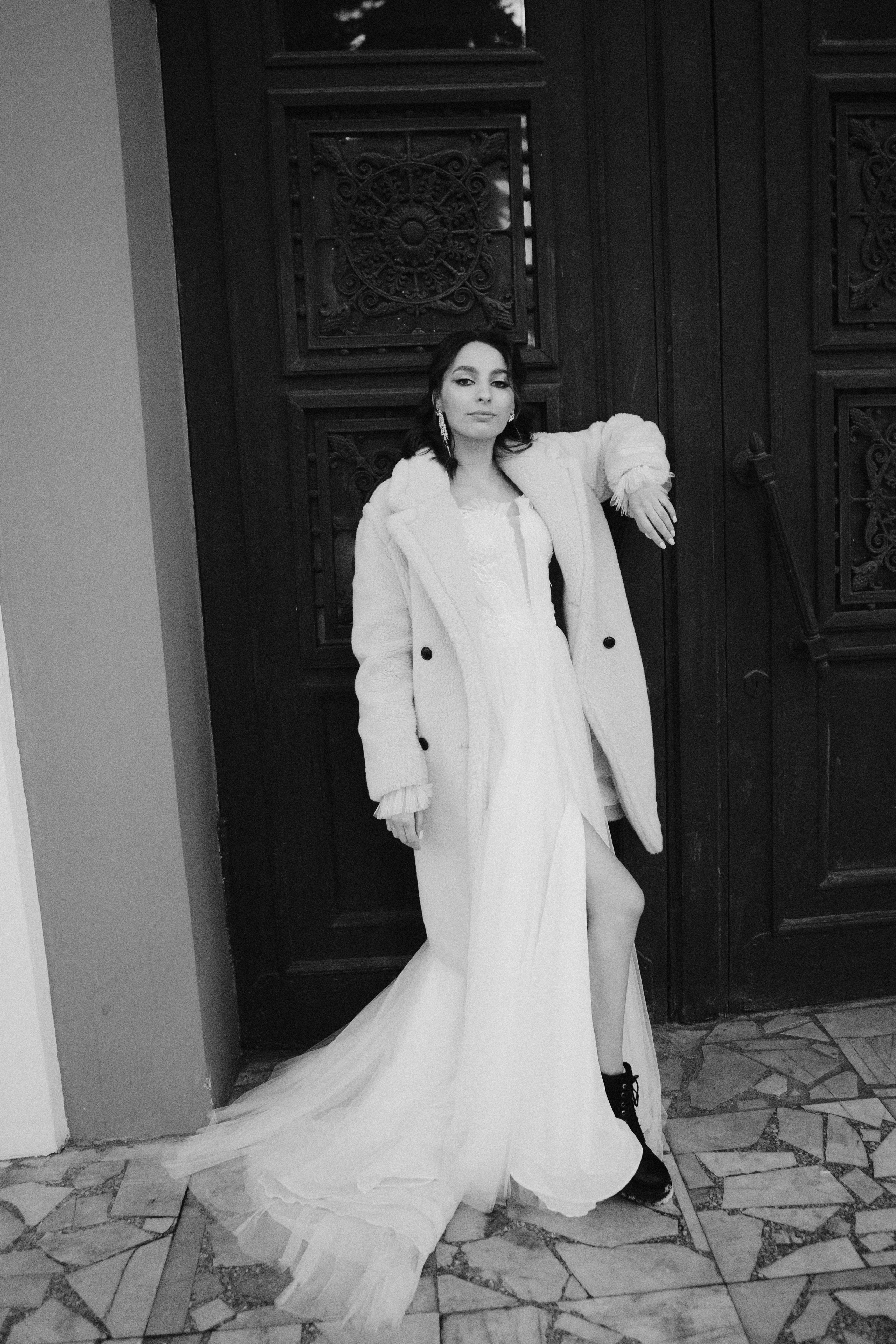 Свадебная фотосессия зимой в студии Москва. Свадебное фото и видео Москва Кристина Музыка