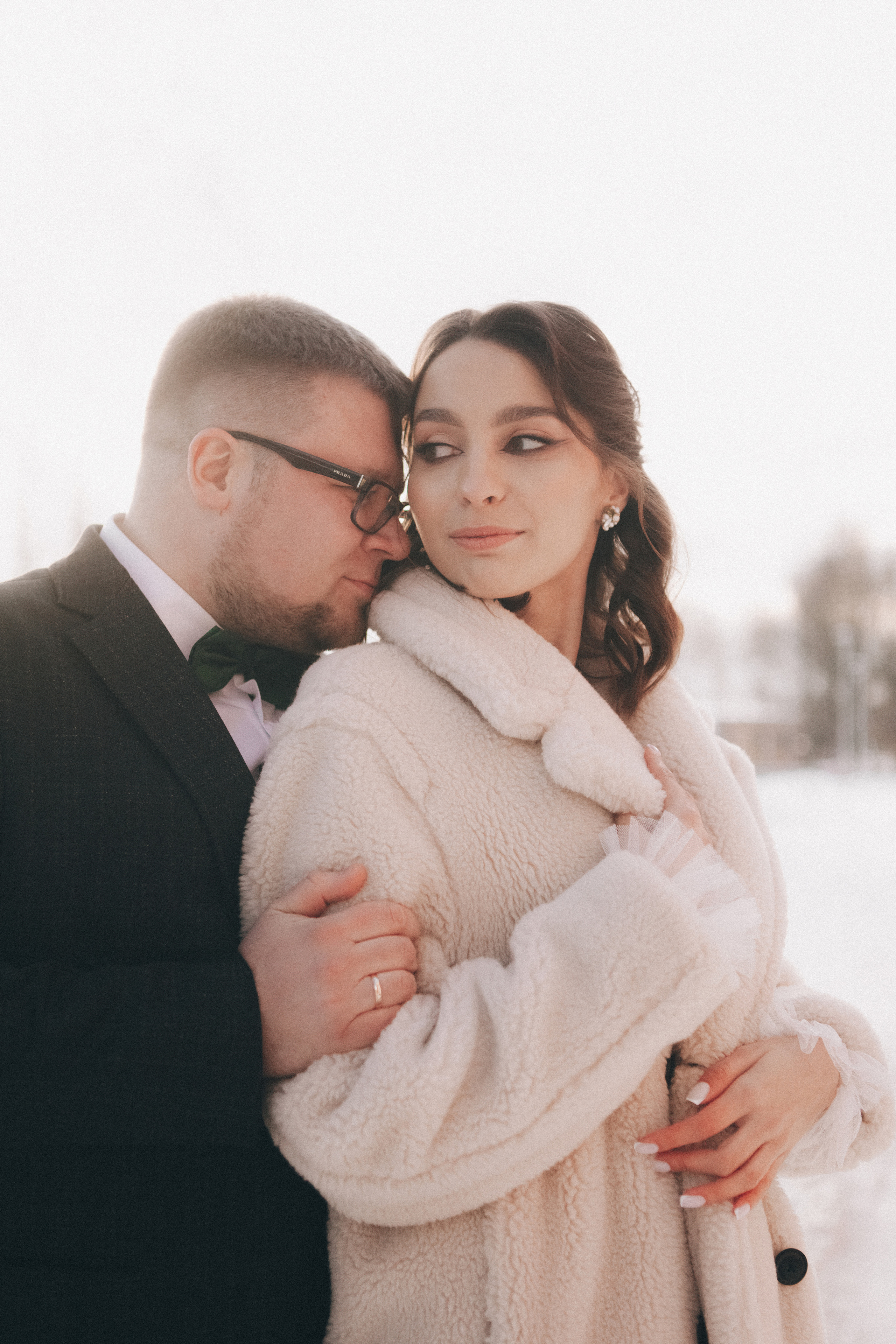 Свадебная фотосессия зимой в студии Москва. Свадебное фото и видео Москва Кристина Музыка
