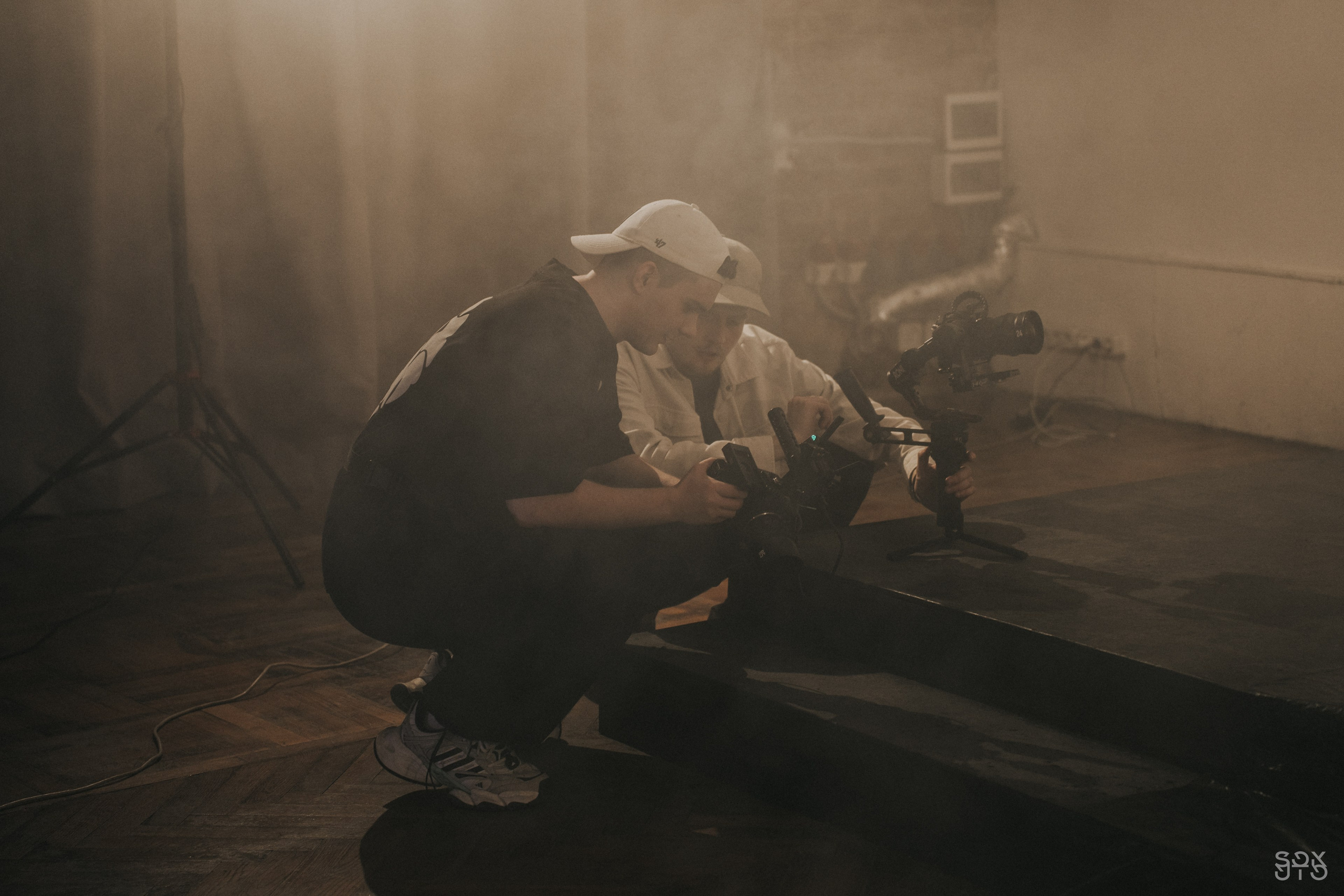 BAKED ROLL x Grad! ent