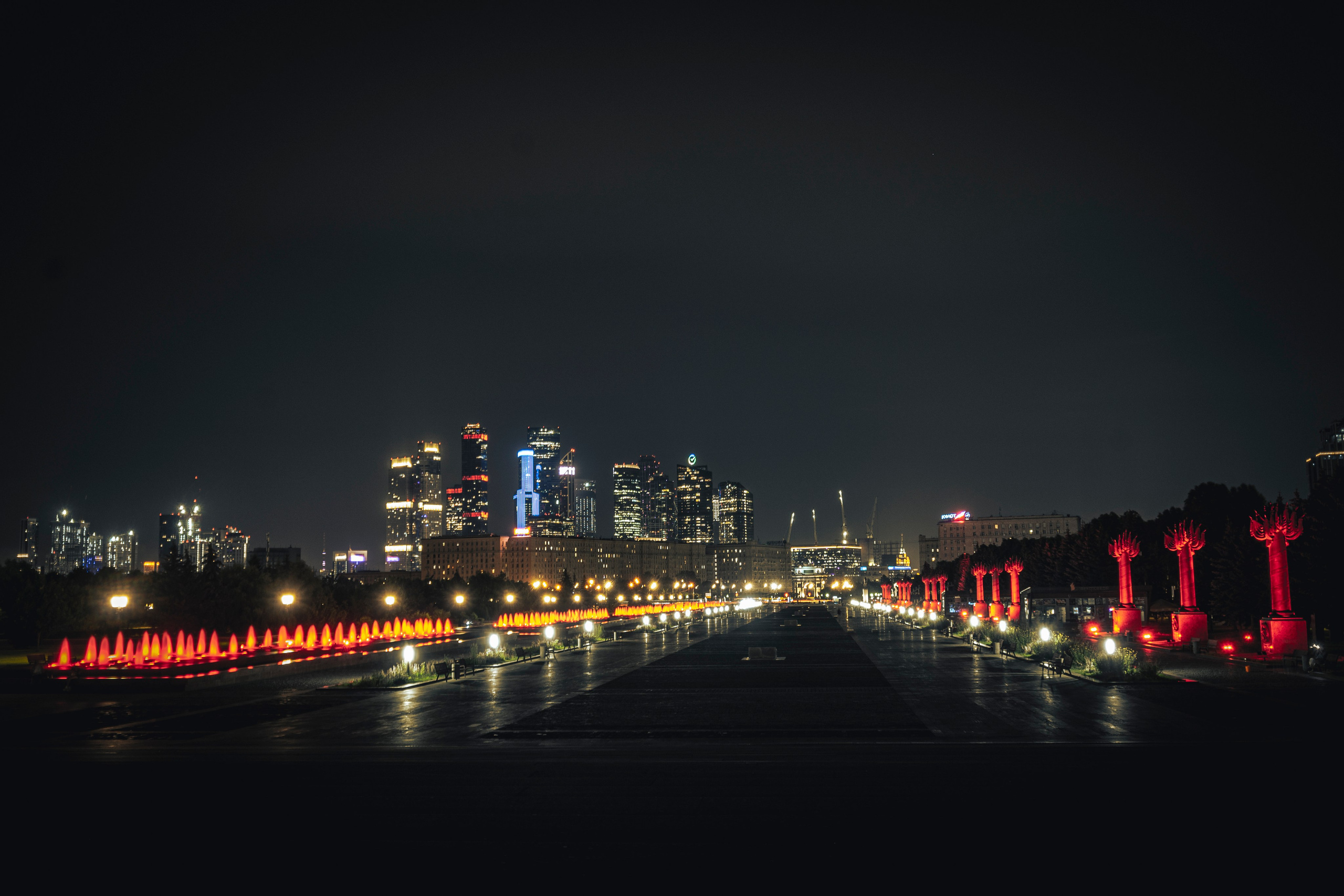 Фотопрогулка. Москва. Июль 2023. Фотограф Роман Адлер