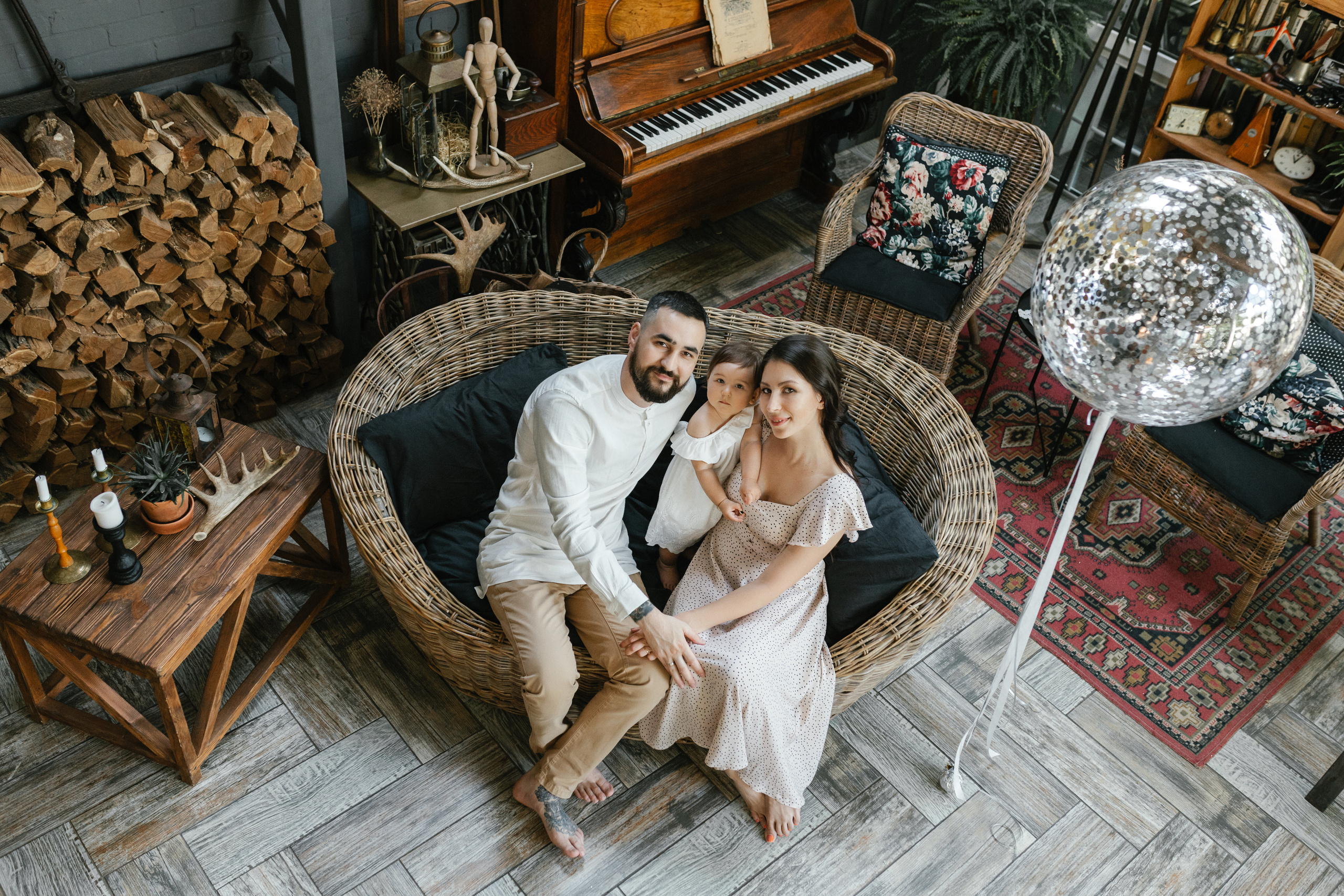 Настя и Ильдар. Год Карине. Семейный фотограф в г. Ростову-на-Дону Козлова Евгения