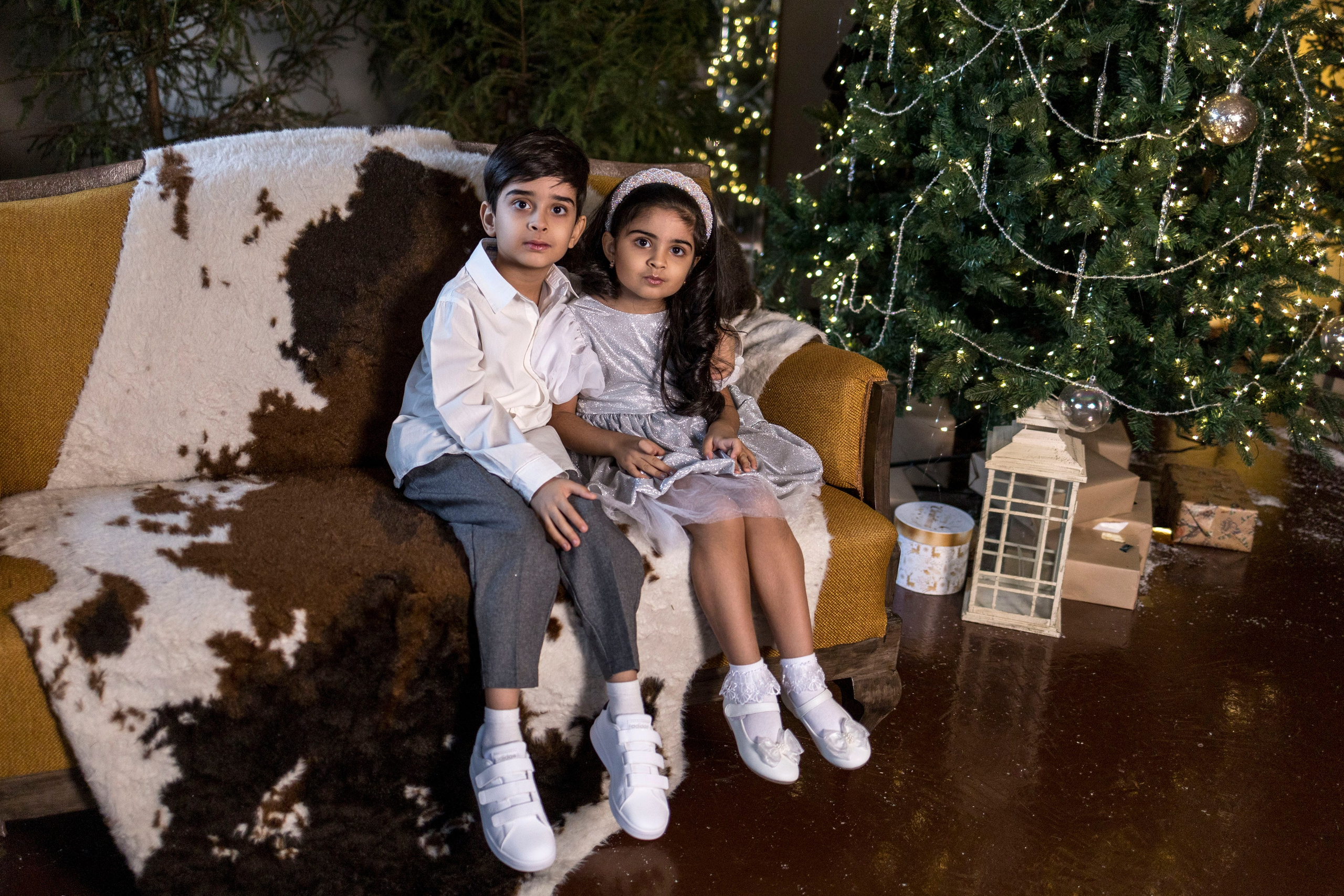Братик и сестричка в Новый год. Фотограф в Одинцово и Москве Анастасия Летовальцева