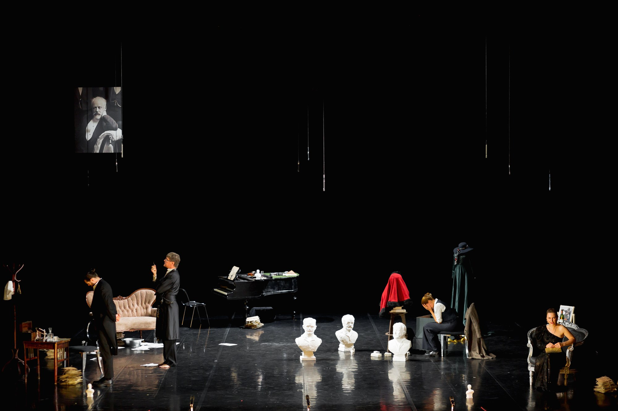 Спектакль Приглушенные голоса в Театре Эрмитажа (+репетиция). Семейный и портретный фотограф в Санкт-Петербурге Андрей Воробьев