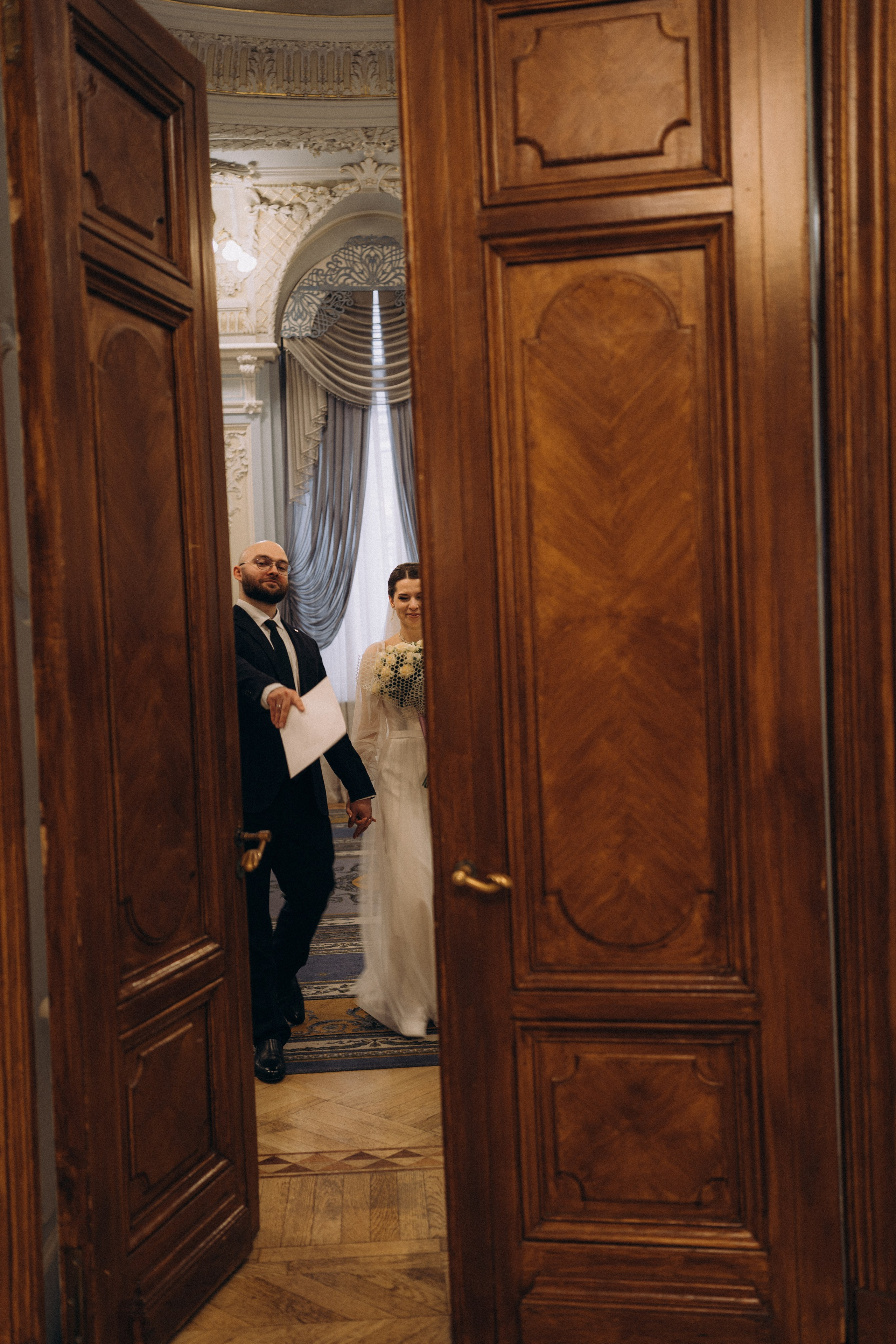 СВАДЕБНАЯ СЬЕМКА ВО ВТОРОМ ДВОРЦЕ (ДЕКАБРЬ) ТАКЖЕ СЬЕМКА В СТУДИИ НА ЧЕРНЫШЕВСКОЙ. Профессиональный фотограф, Санкт-Петербург — Виктория Богомолова